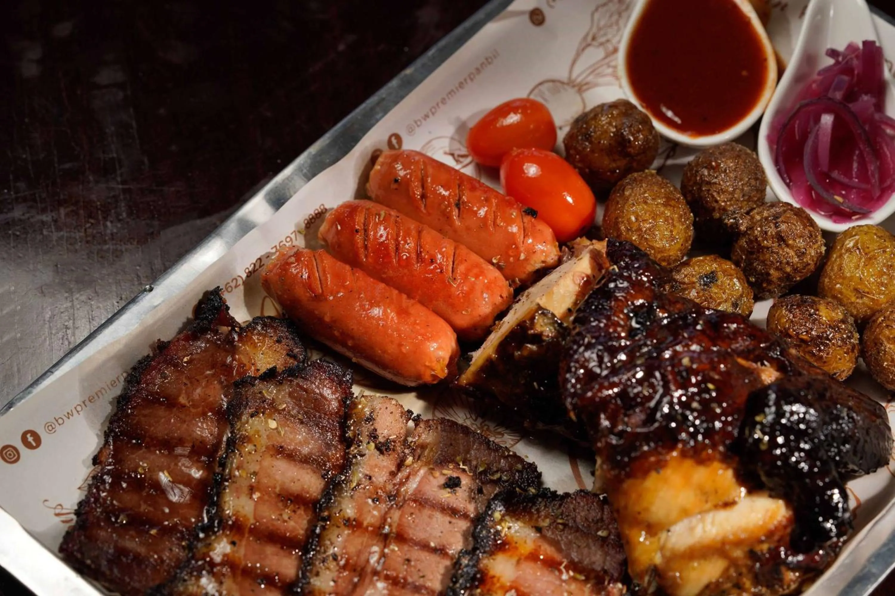 Restaurant/places to eat in Wyndham Panbil Batam