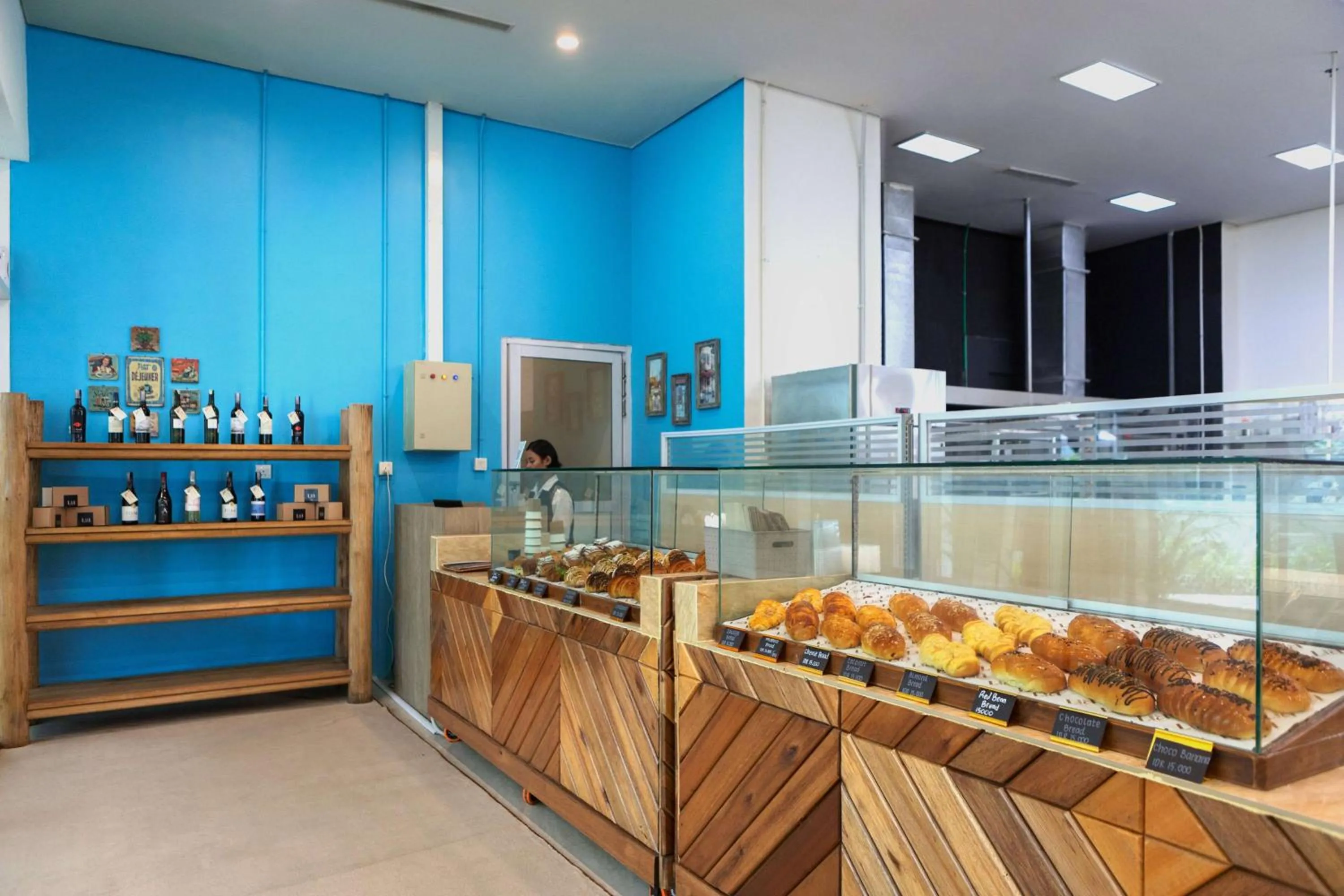 Restaurant/places to eat in Wyndham Panbil Batam