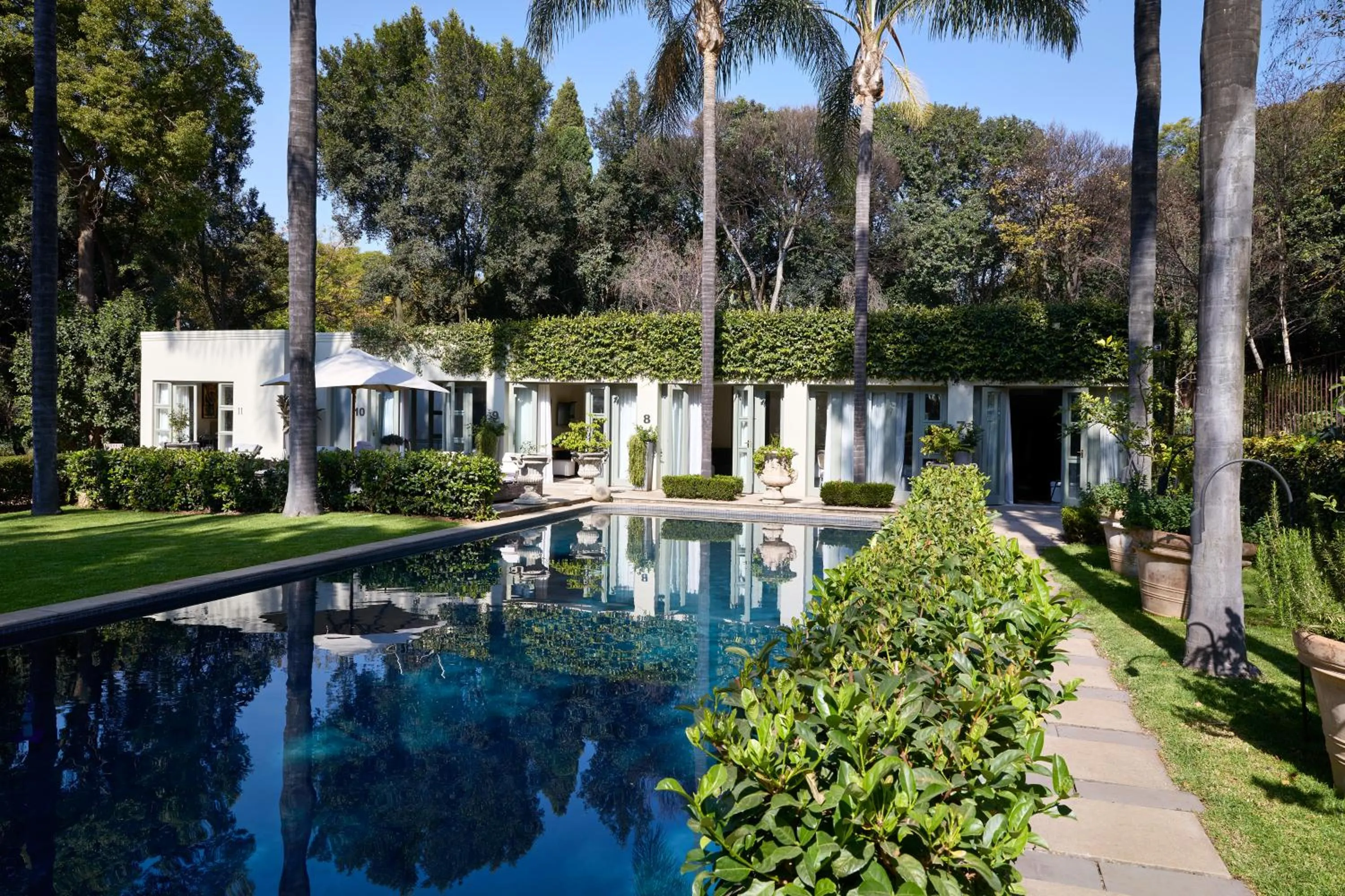 Property building in Hoeveld House