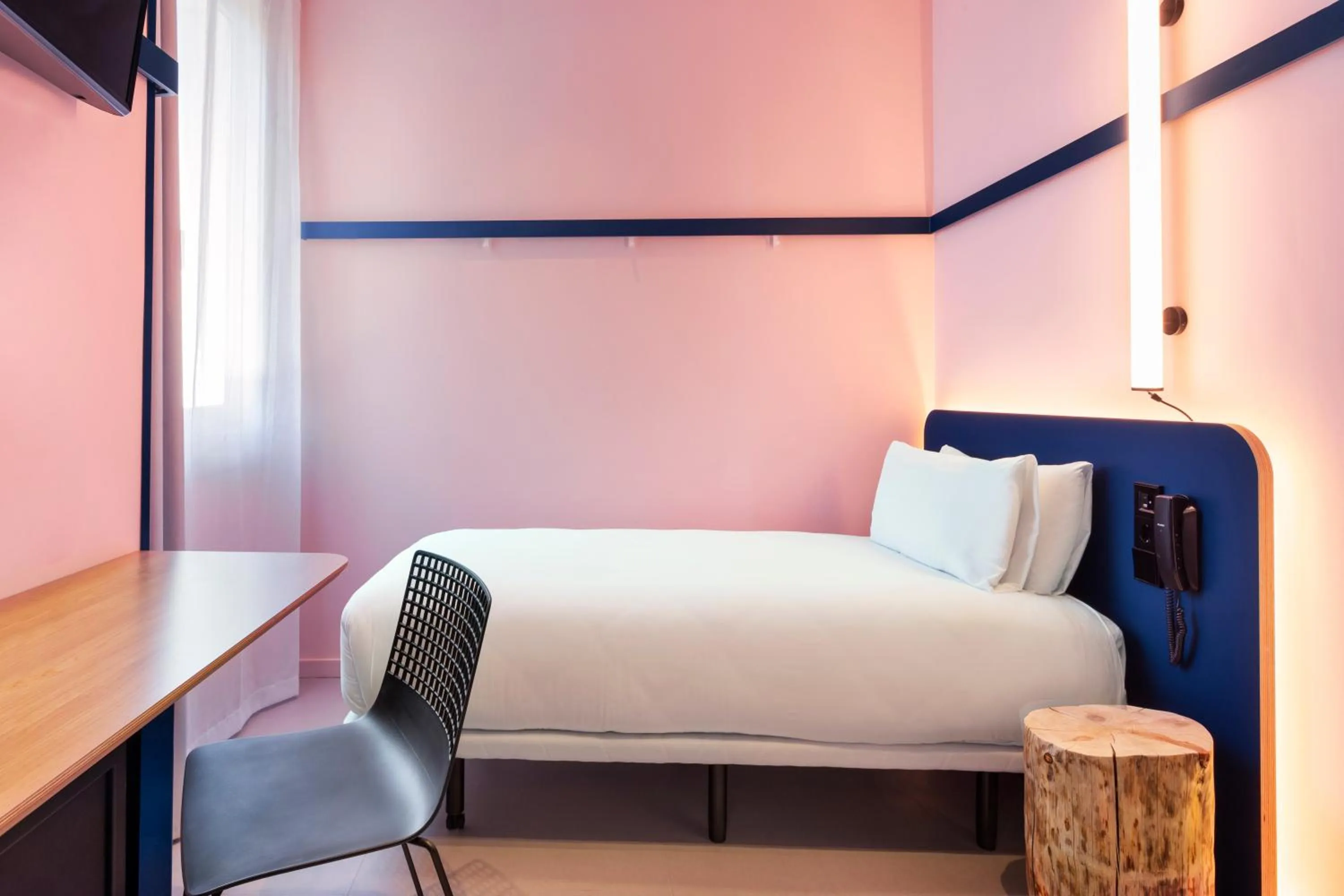 Bed in B&B HOTEL Madrid Centro Plaza Mayor