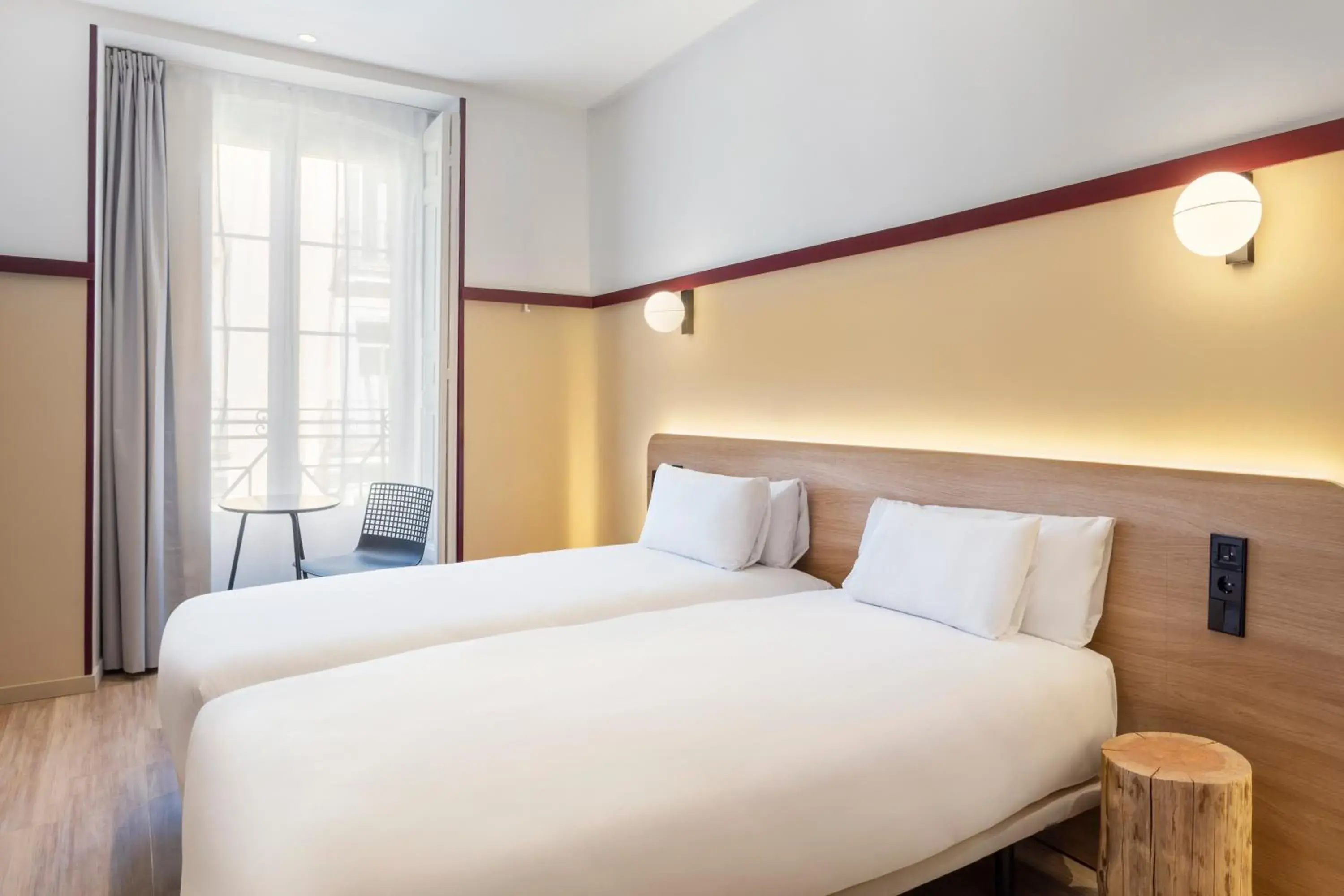 Twin Room in B&B HOTEL Madrid Centro Plaza Mayor Twin Room in B&B HOTEL Madrid Centro Plaza Mayor