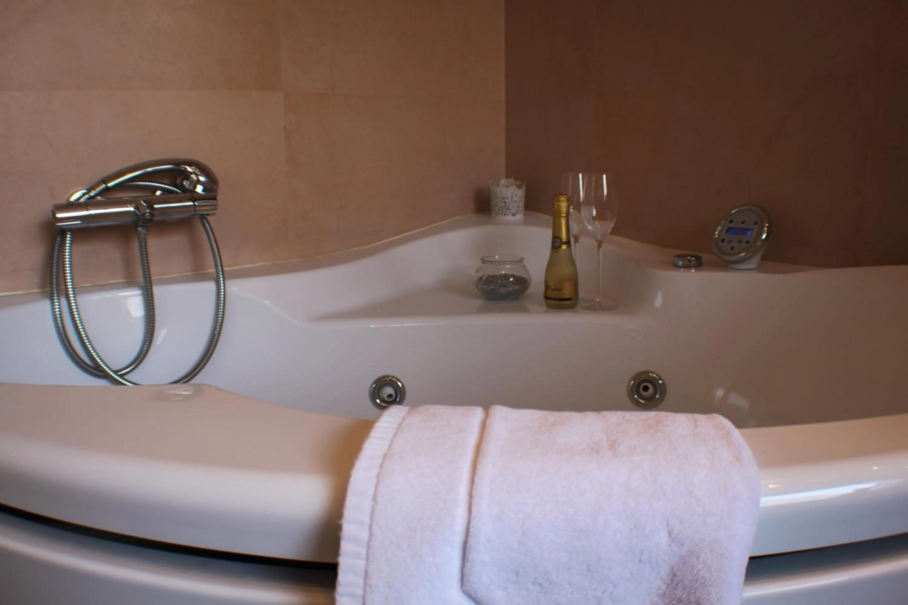 Bathroom in Hotel Asturias