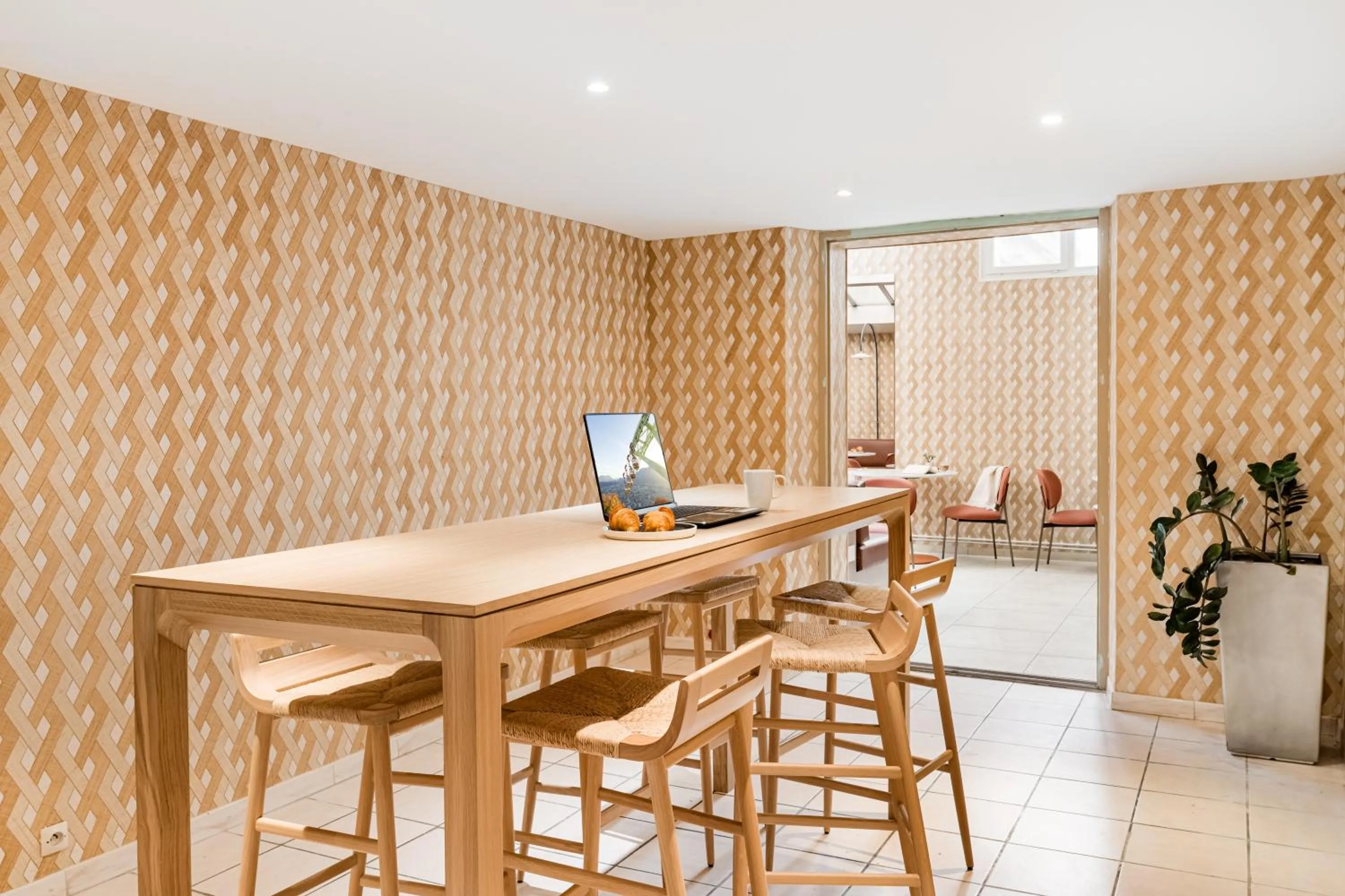 Seating area in Hôtel Terminus