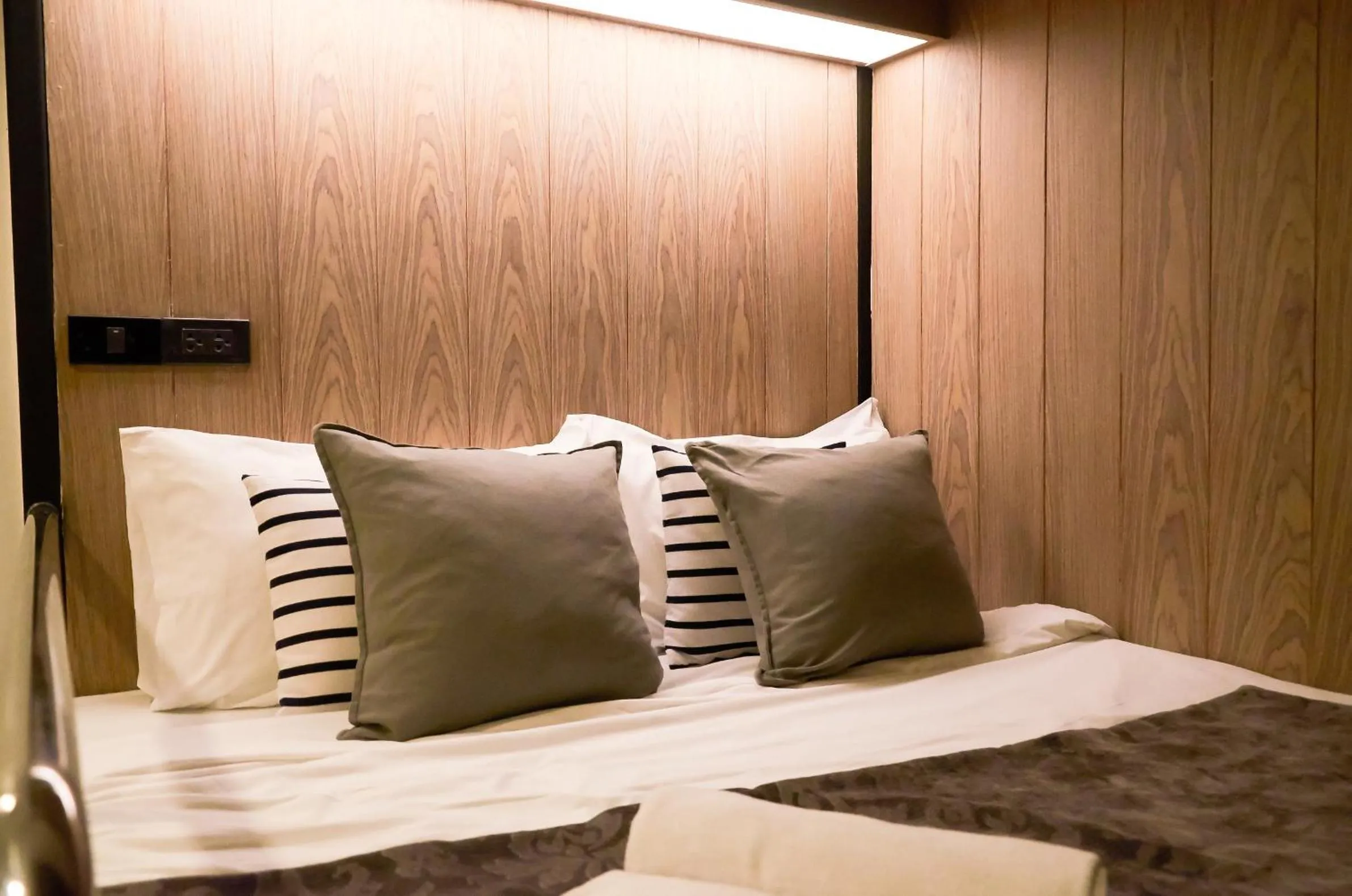 Bed in Vann Bangkok Boutique House