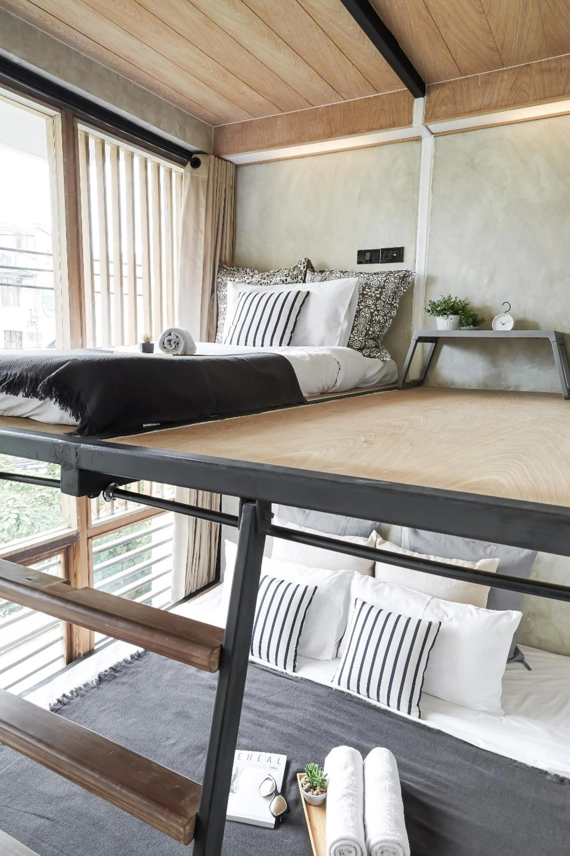 Bed in Vann Bangkok Boutique House