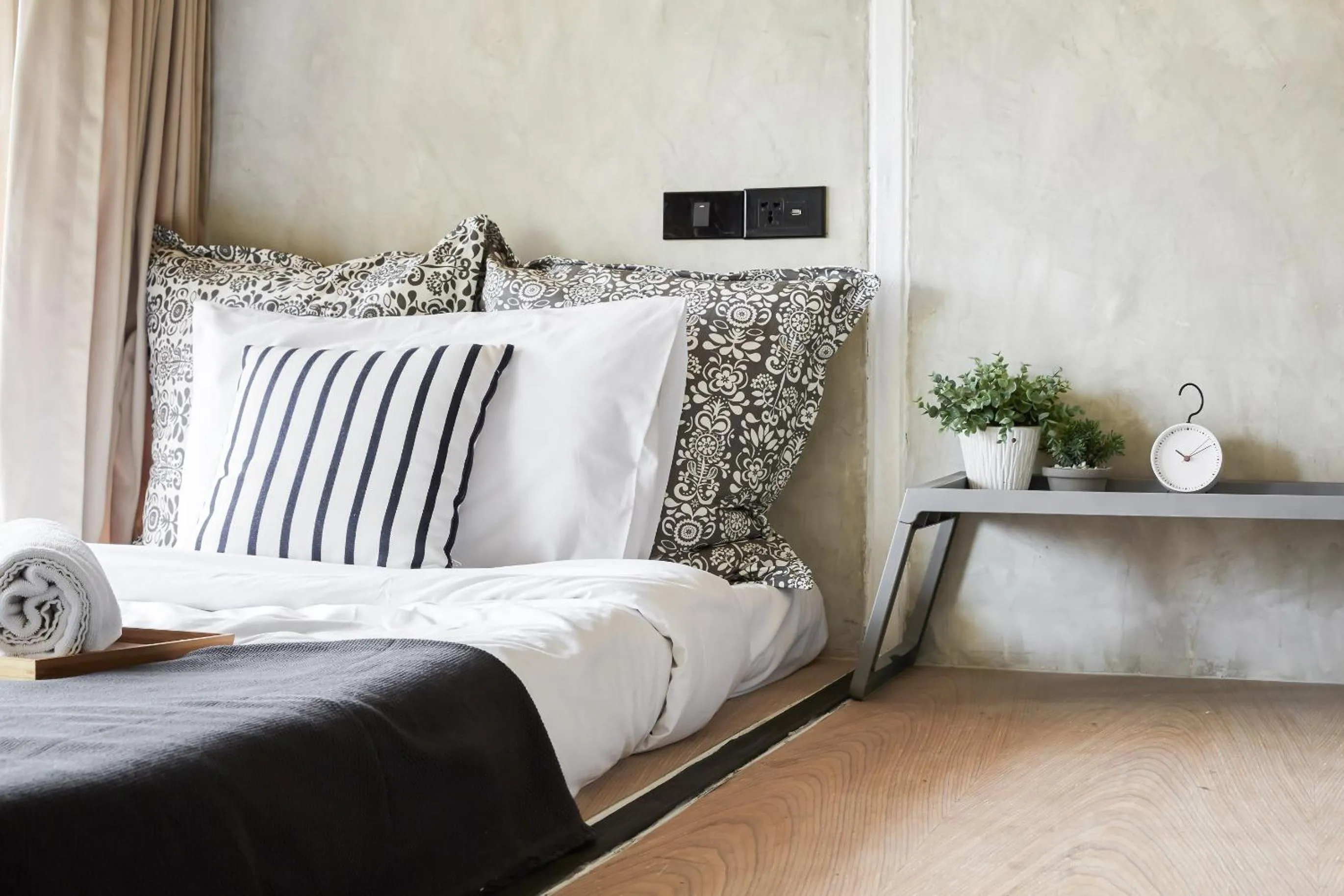 Bed in Vann Bangkok Boutique House