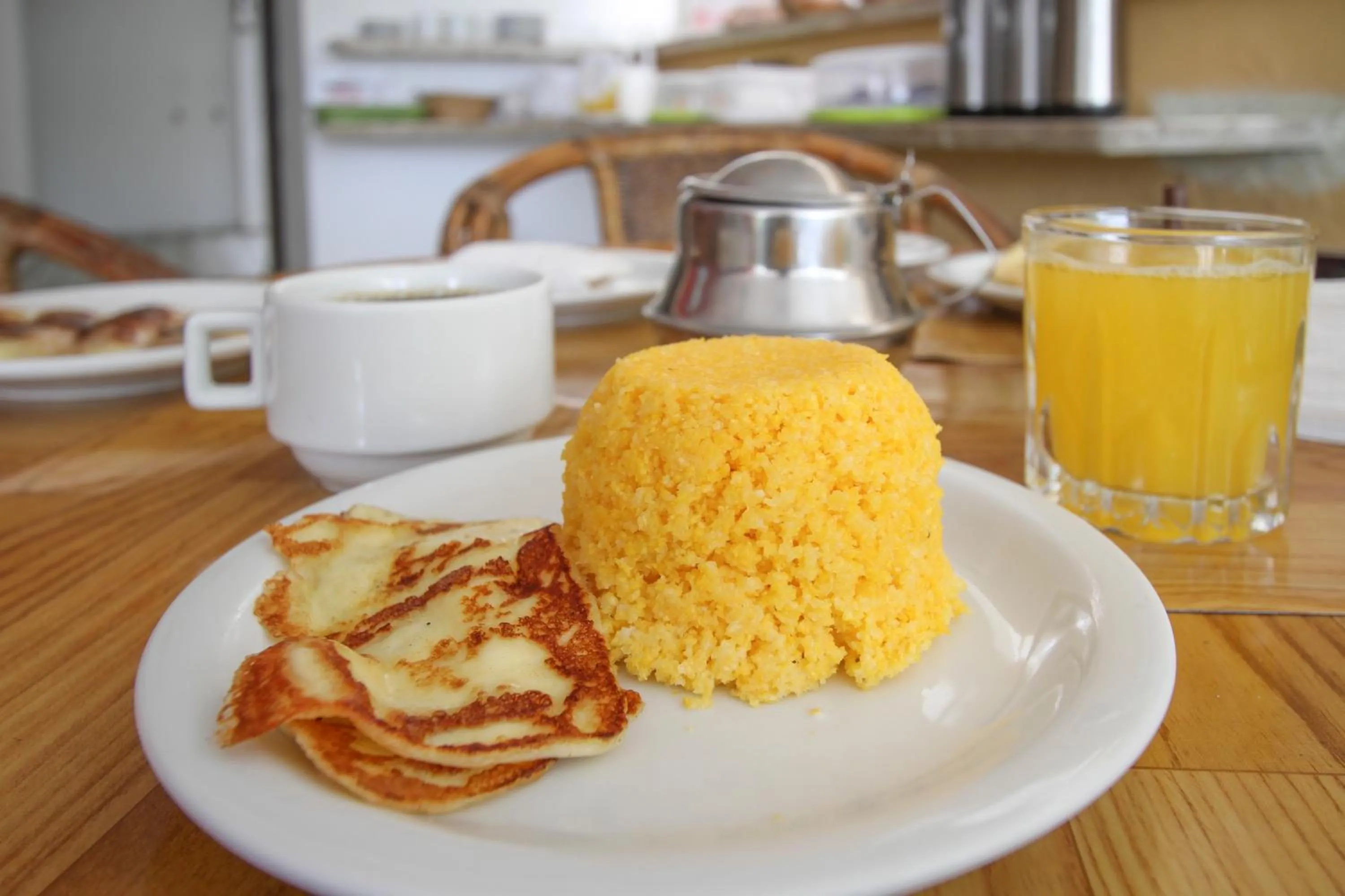 Buffet breakfast in Marambaia Apart Hotel