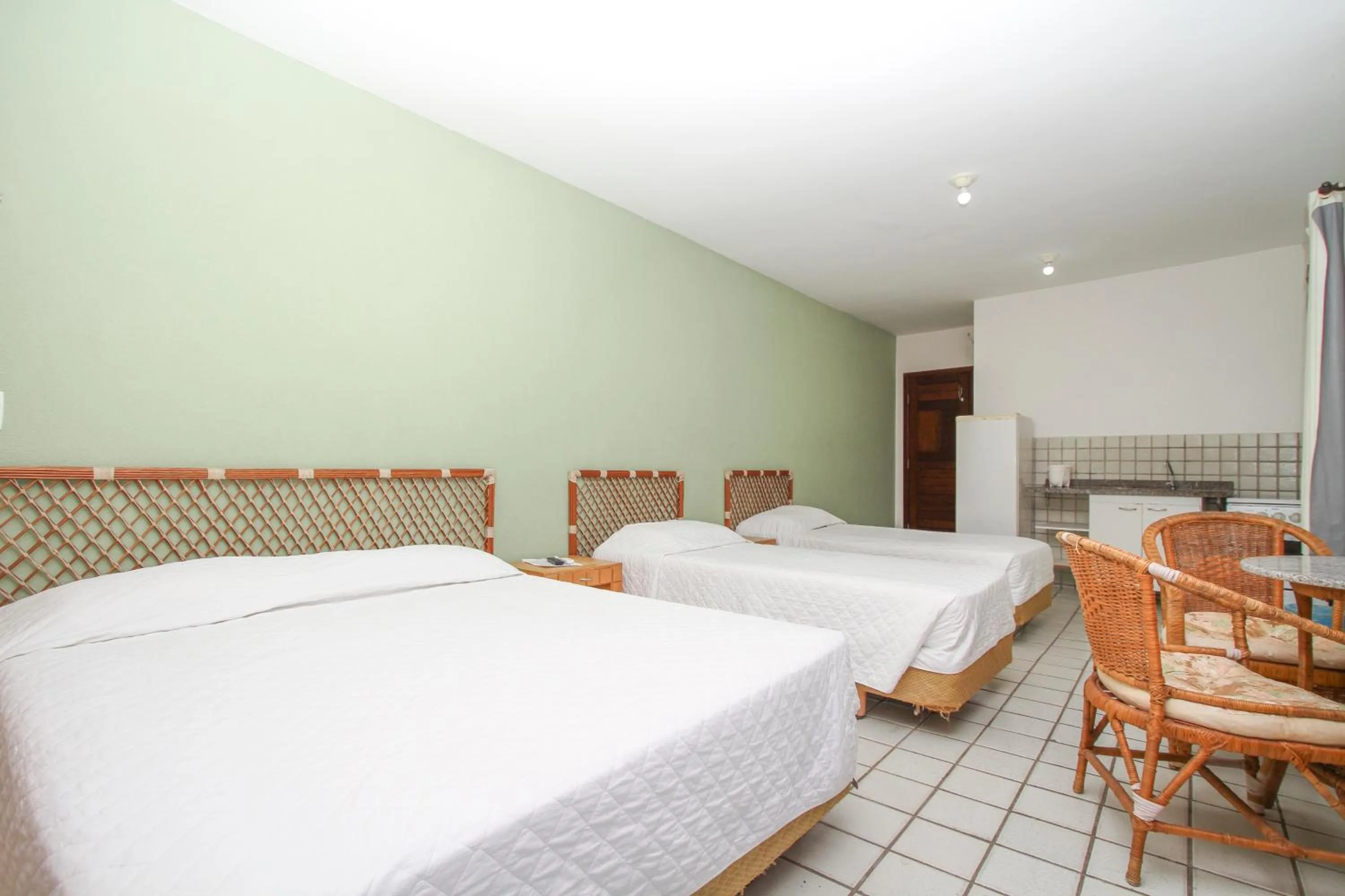 Photo of the whole room, Bed in Marambaia Apart Hotel
