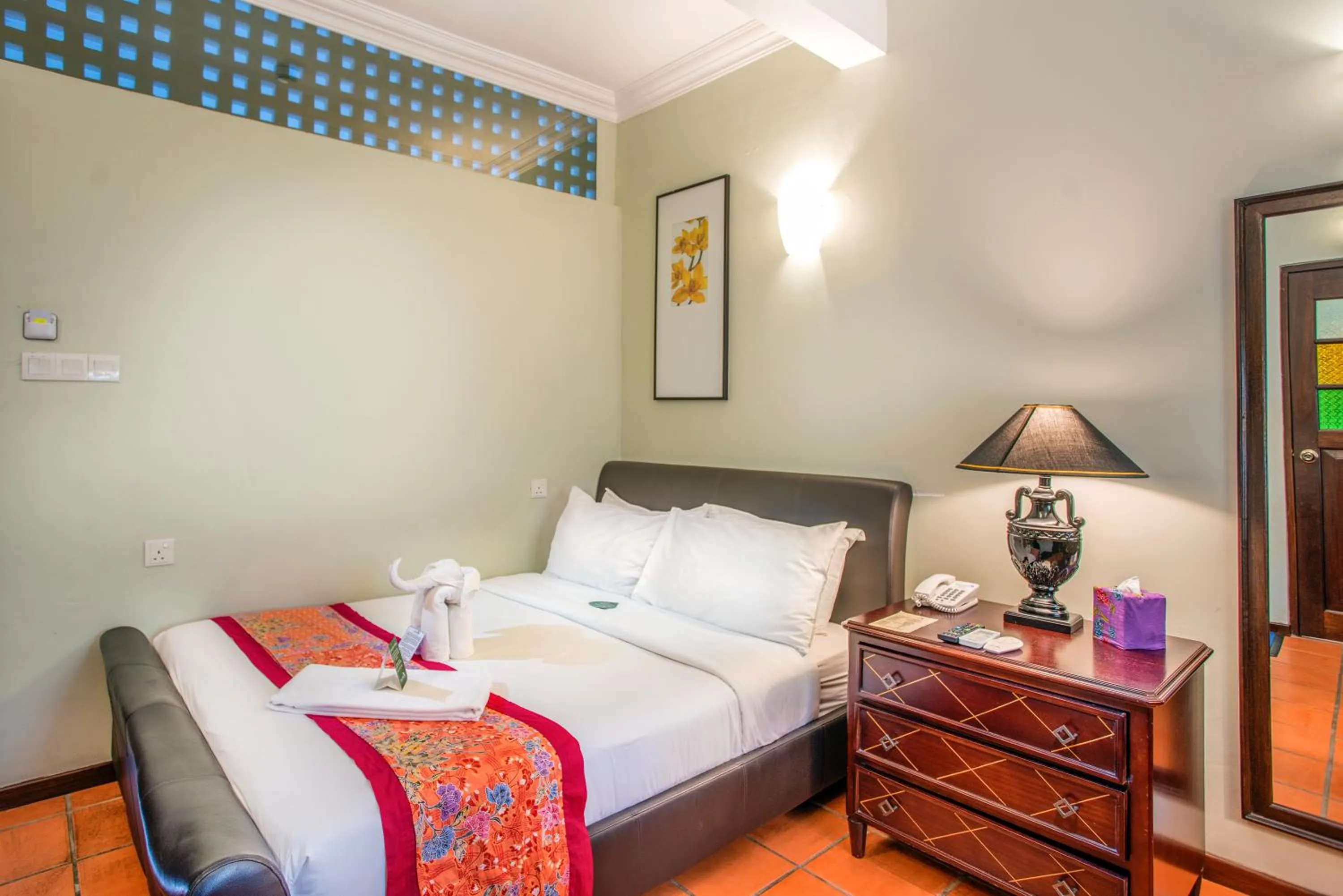 Photo of the whole room, Bed in Areca Hotel Penang