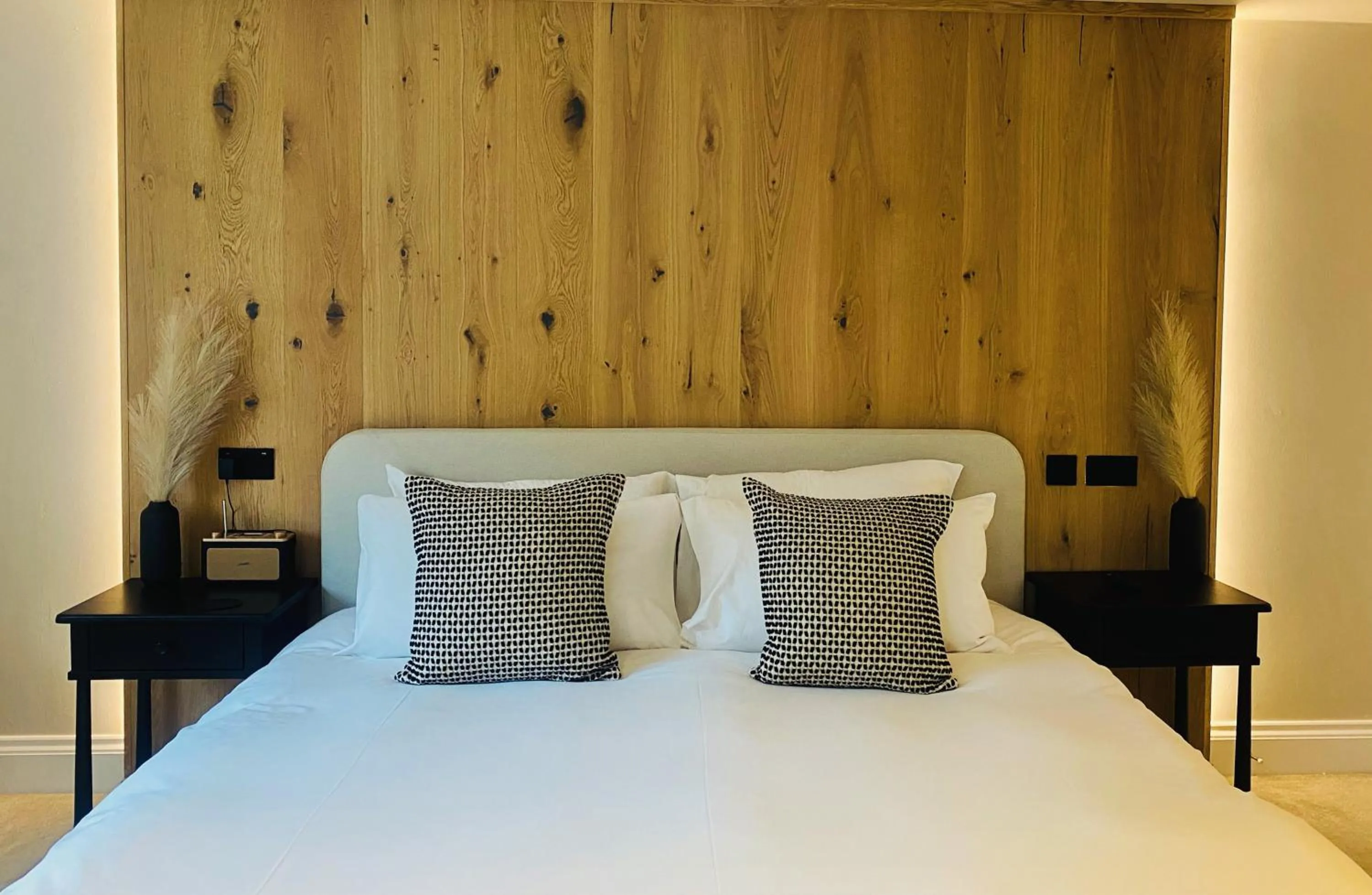 Bed in The Punchbowl Lapworth