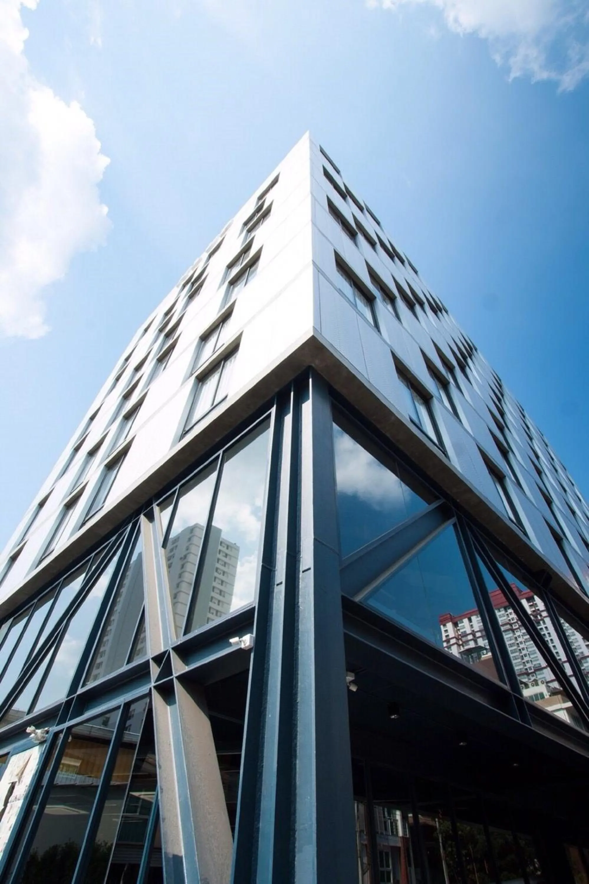 Property building in Klub Hotel Bangkok