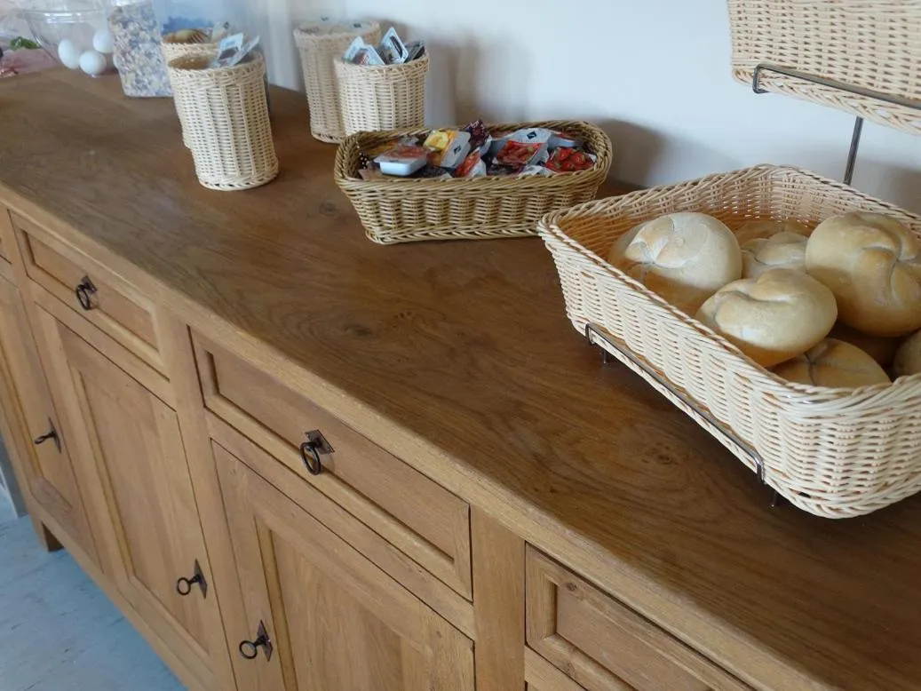 Continental breakfast in Hotel Amy
