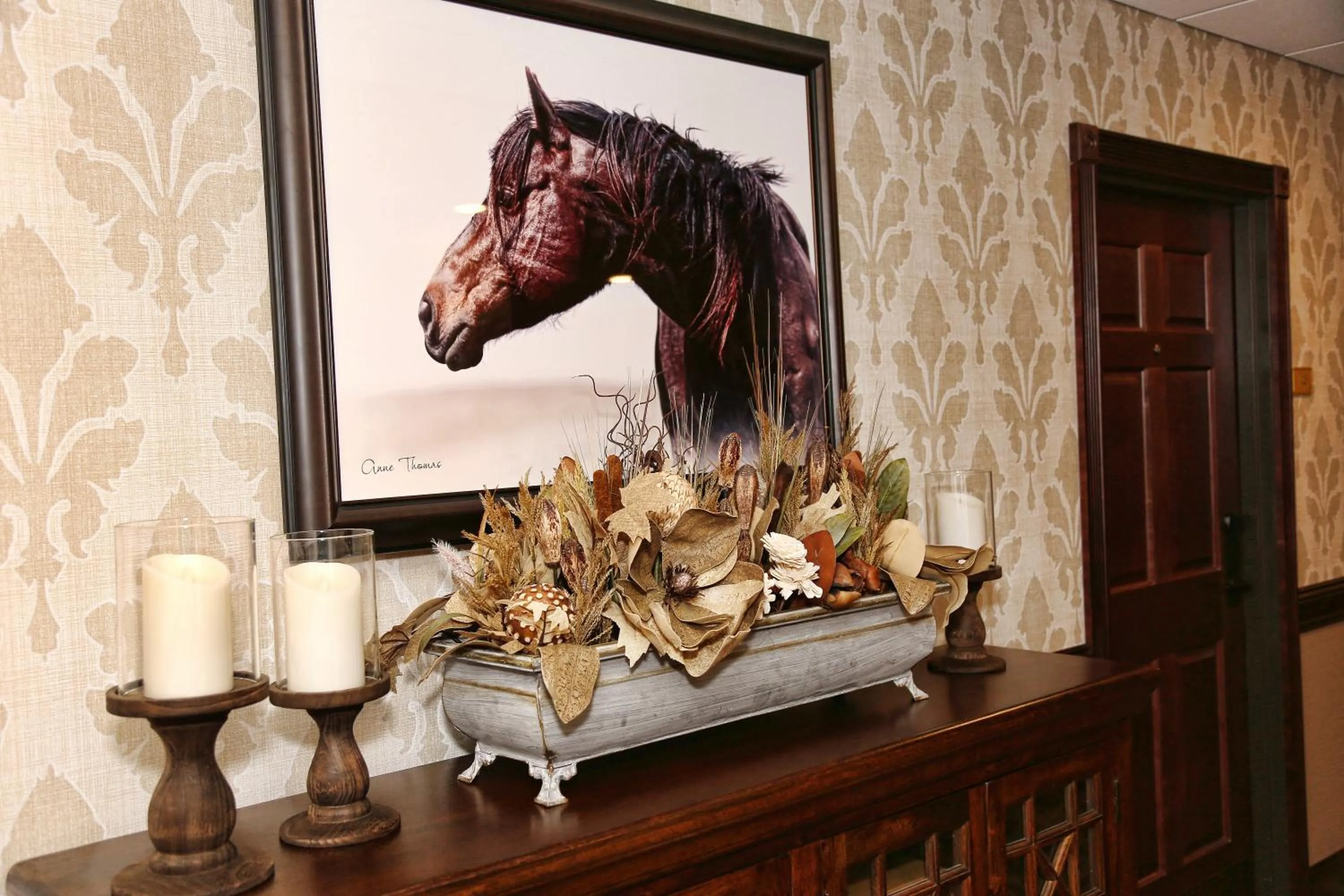 Decorative detail in Arrow Hotel