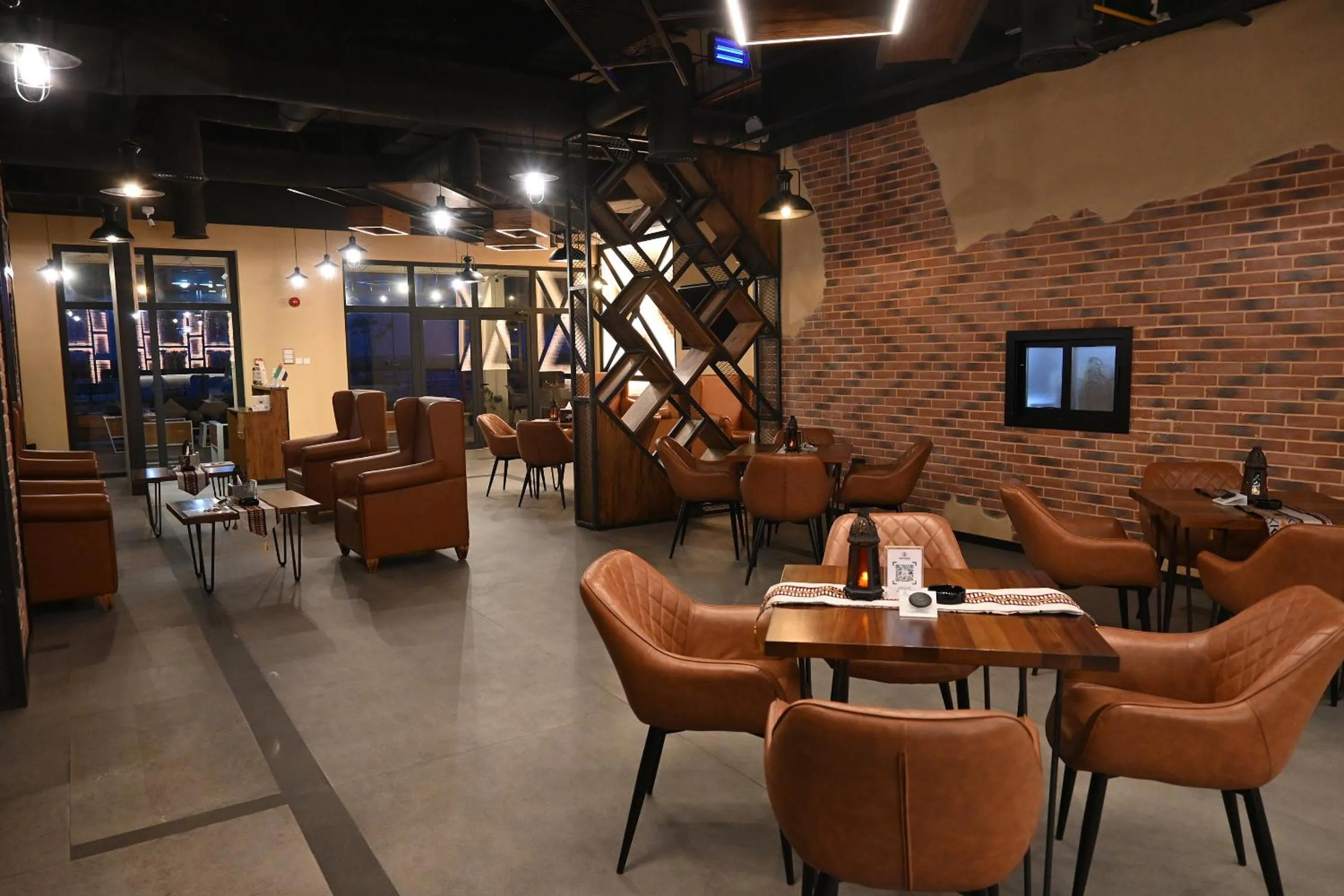 Restaurant/places to eat in Jannah Hotel Apartments & Villas