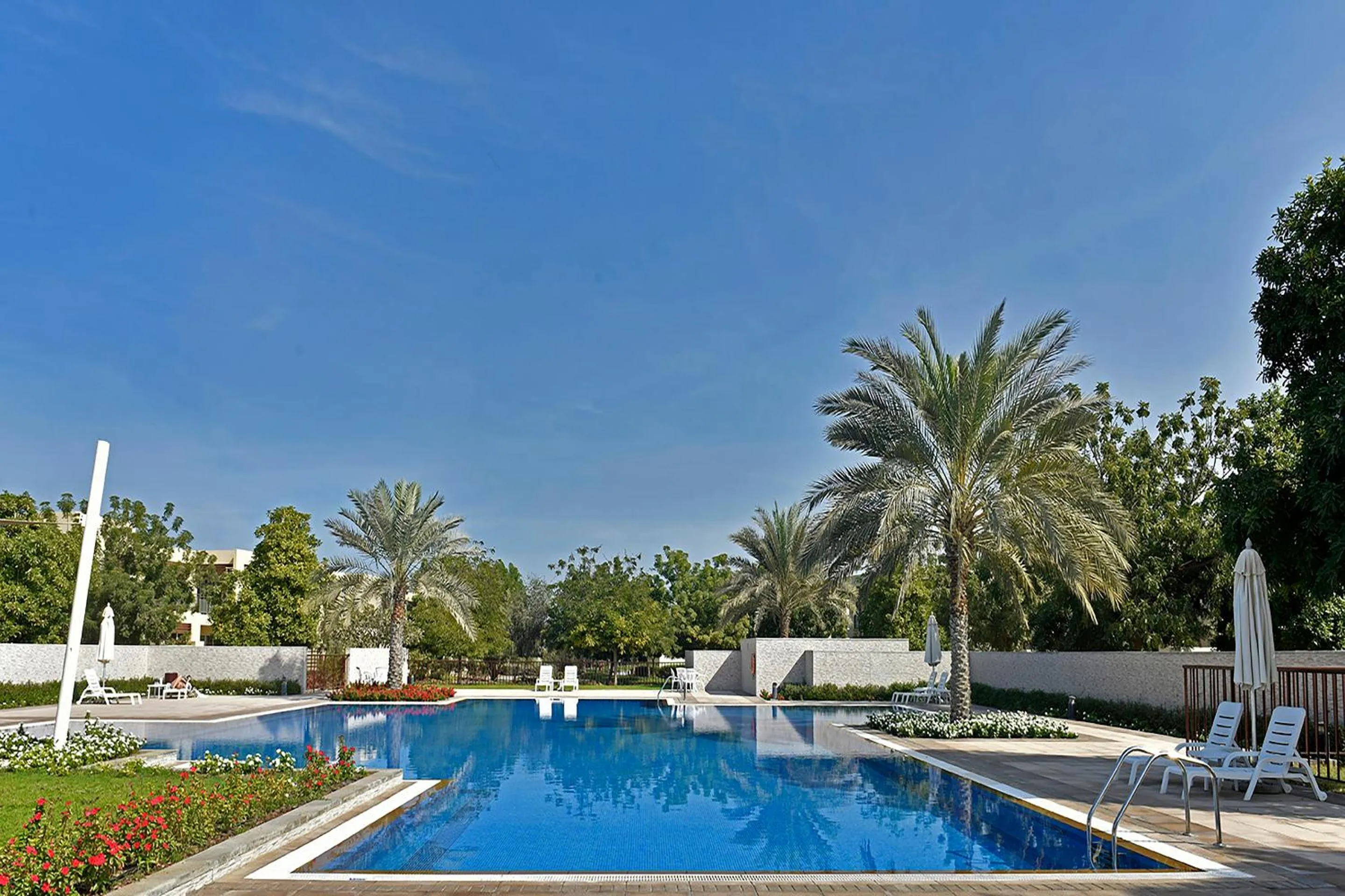 Swimming pool in Jannah Hotel Apartments & Villas