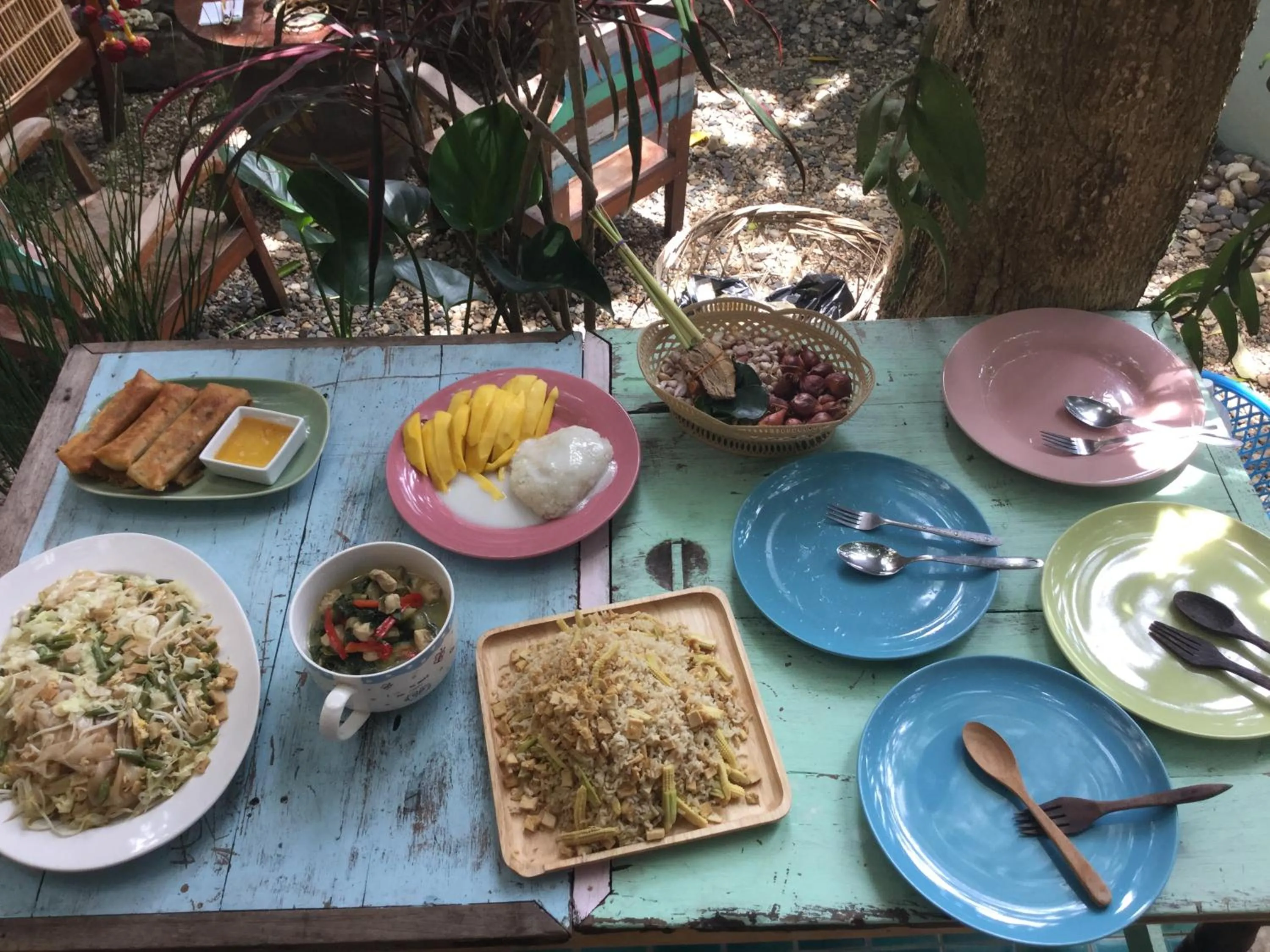 Food in Your Home in Mae Rim
