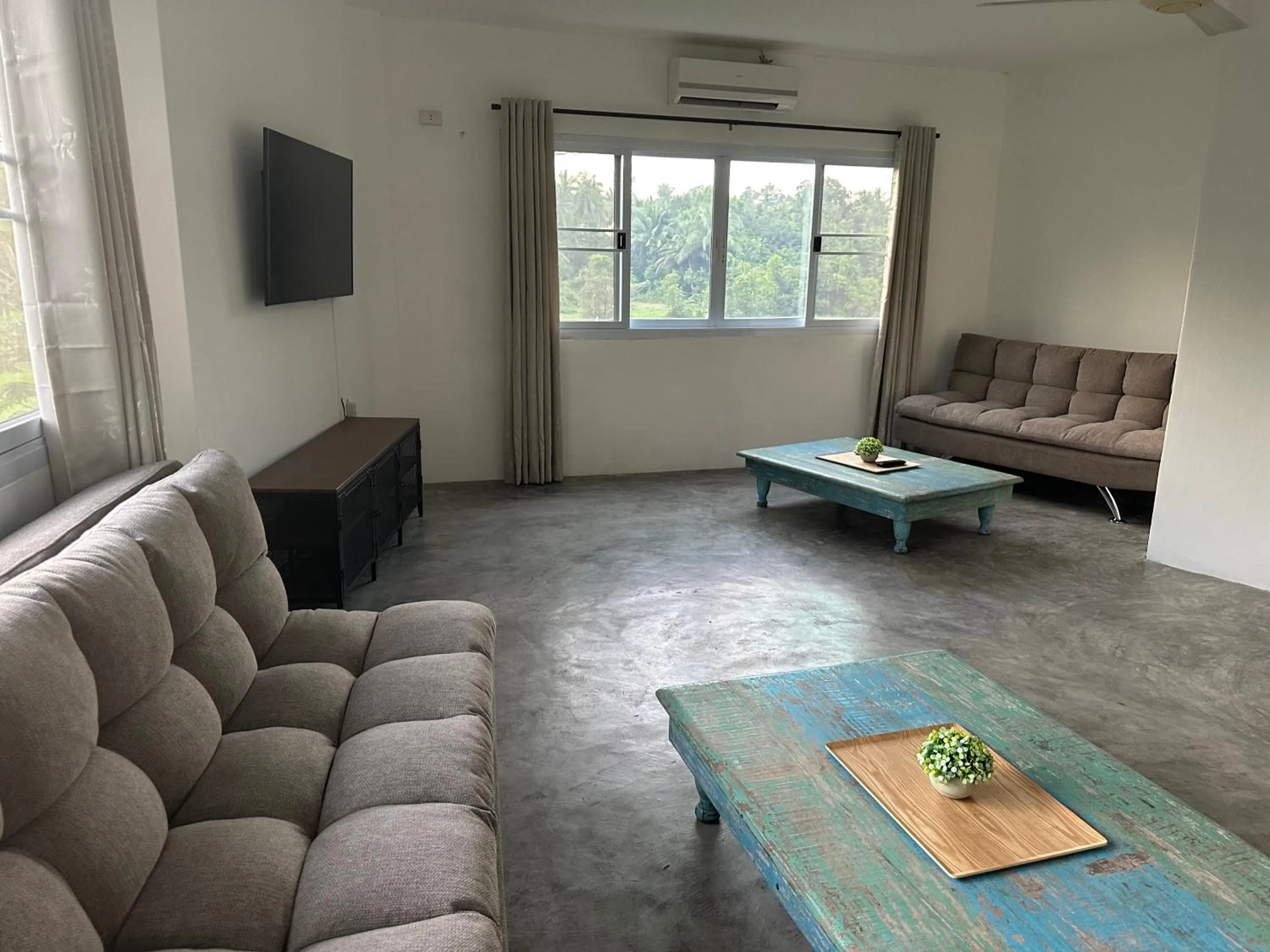 TV and multimedia in Samui Zenity