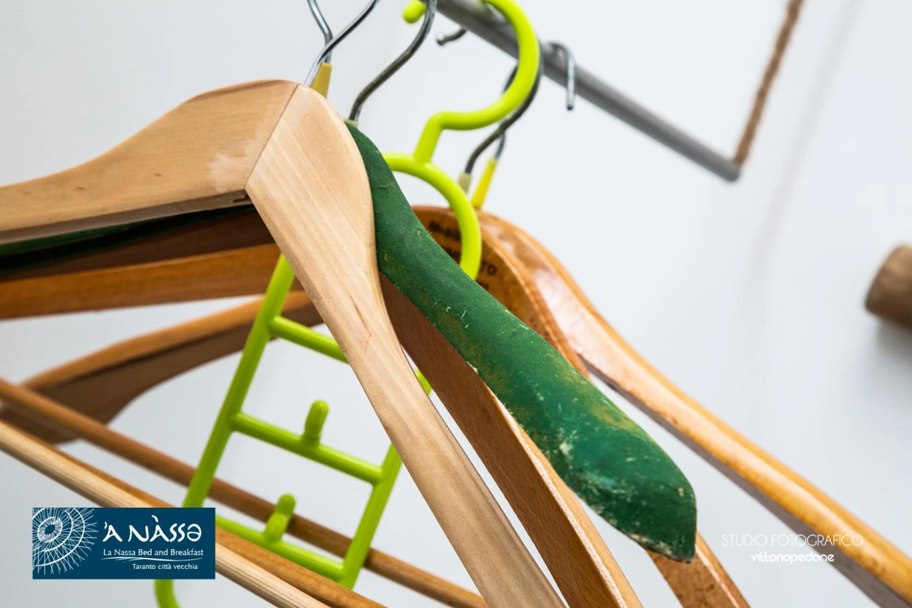 wardrobe in Bed & breakfast La Nassa