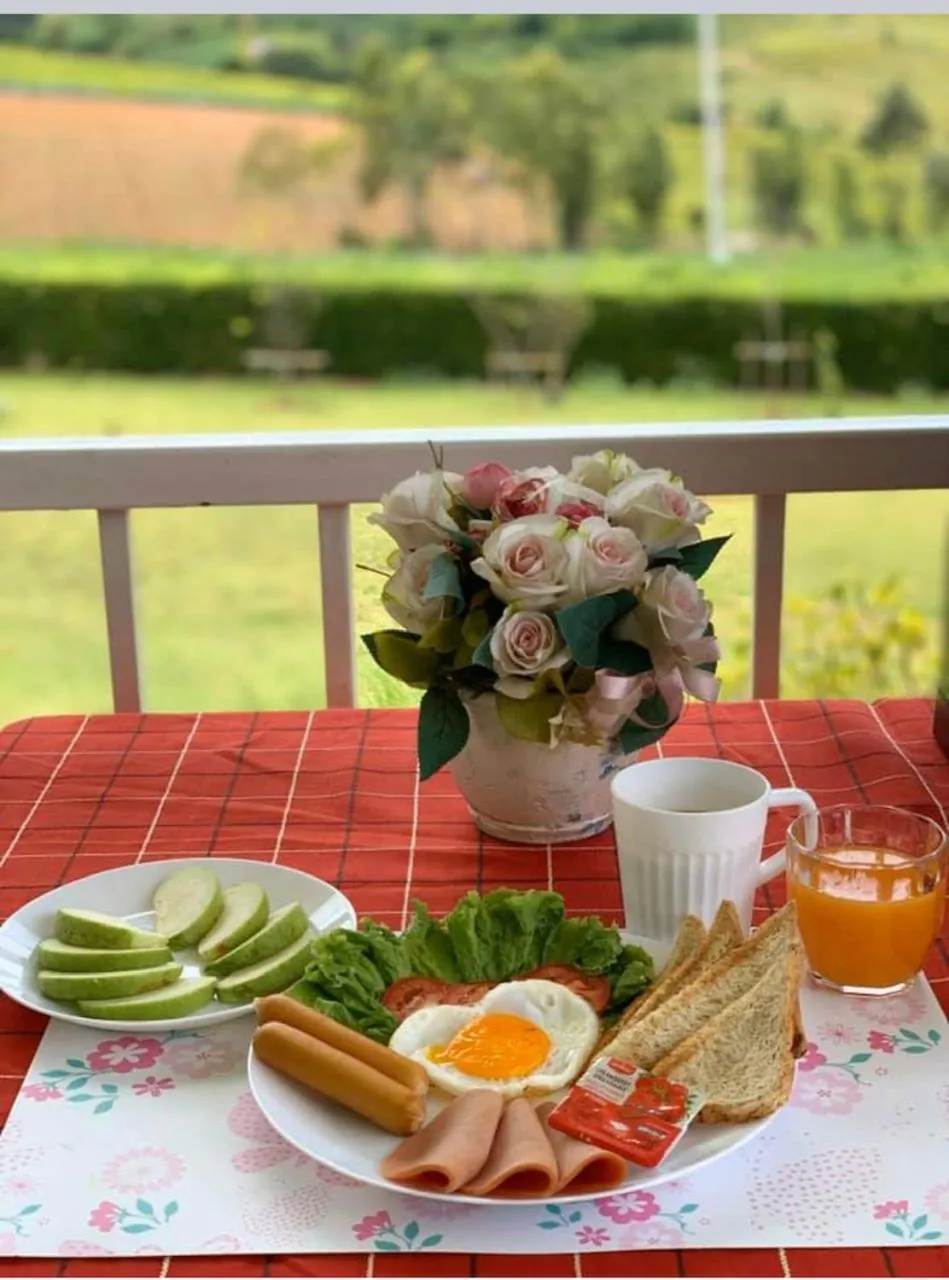 Breakfast in Misty English Cottage