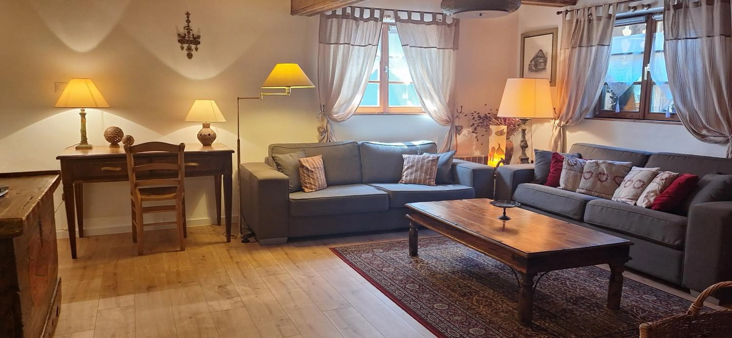 La Maison Jaune
