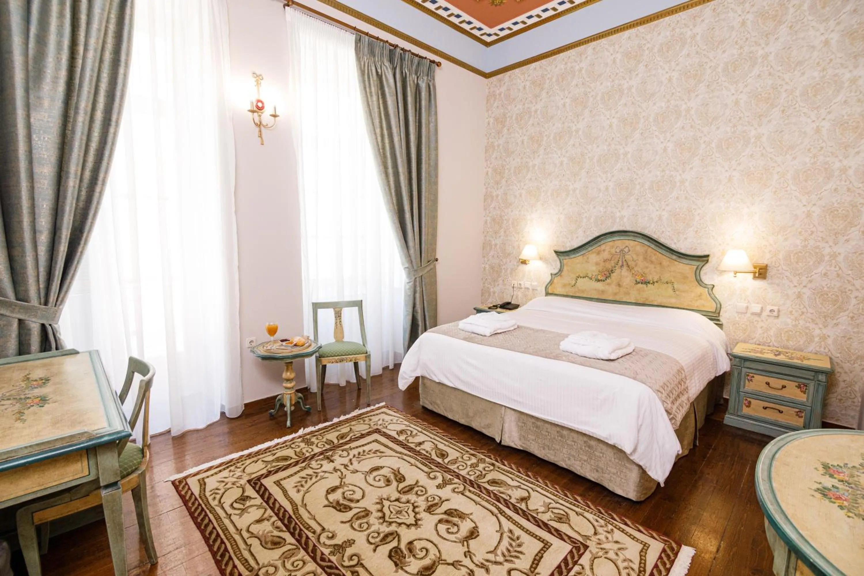 Bedroom, Bed in Palaiologos Luxury City Hotel