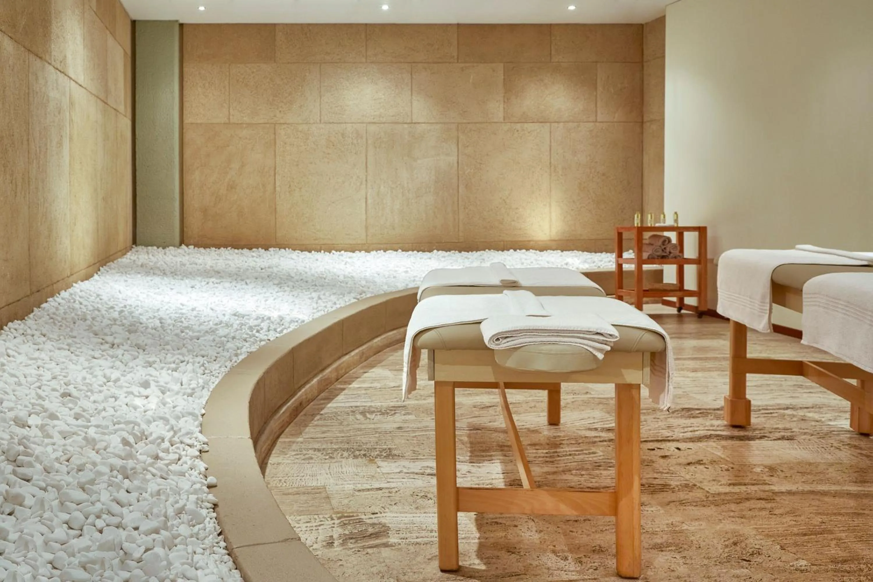 Spa and wellness centre/facilities, Bed in Sheraton Rhodes Resort