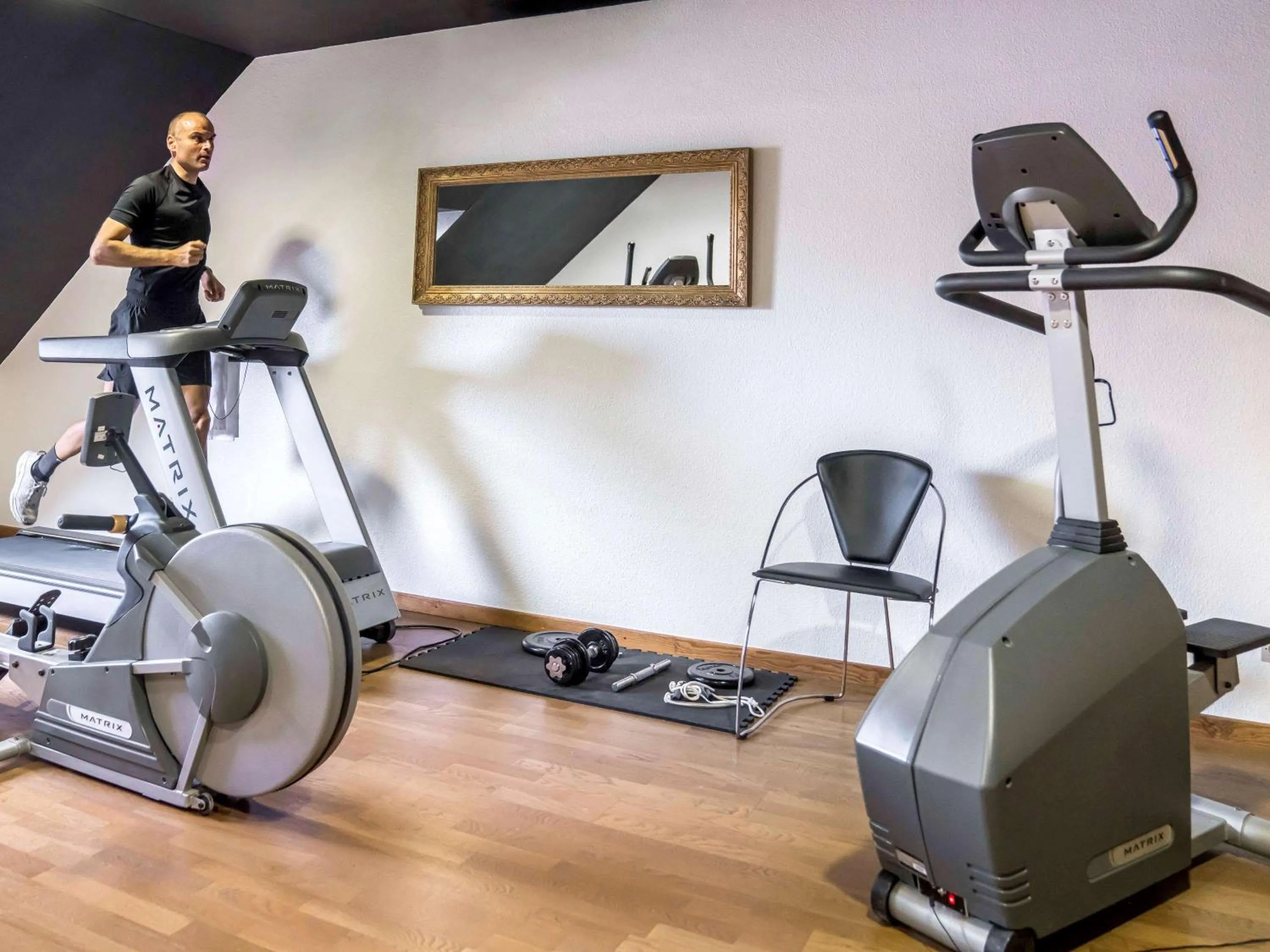 Fitness centre/facilities in Mercure Bords de Loire Saumur