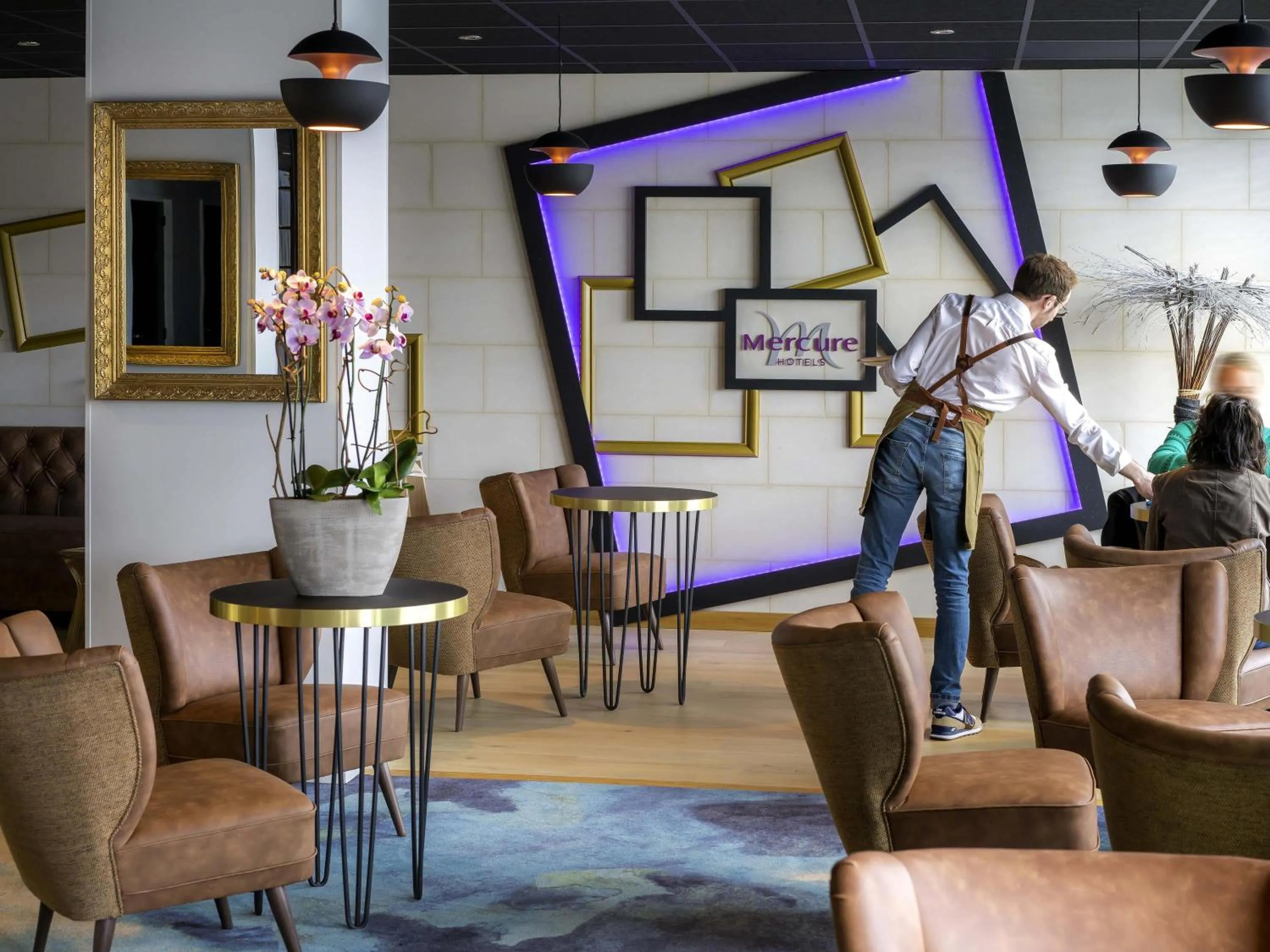 Lounge or bar in Mercure Bords de Loire Saumur