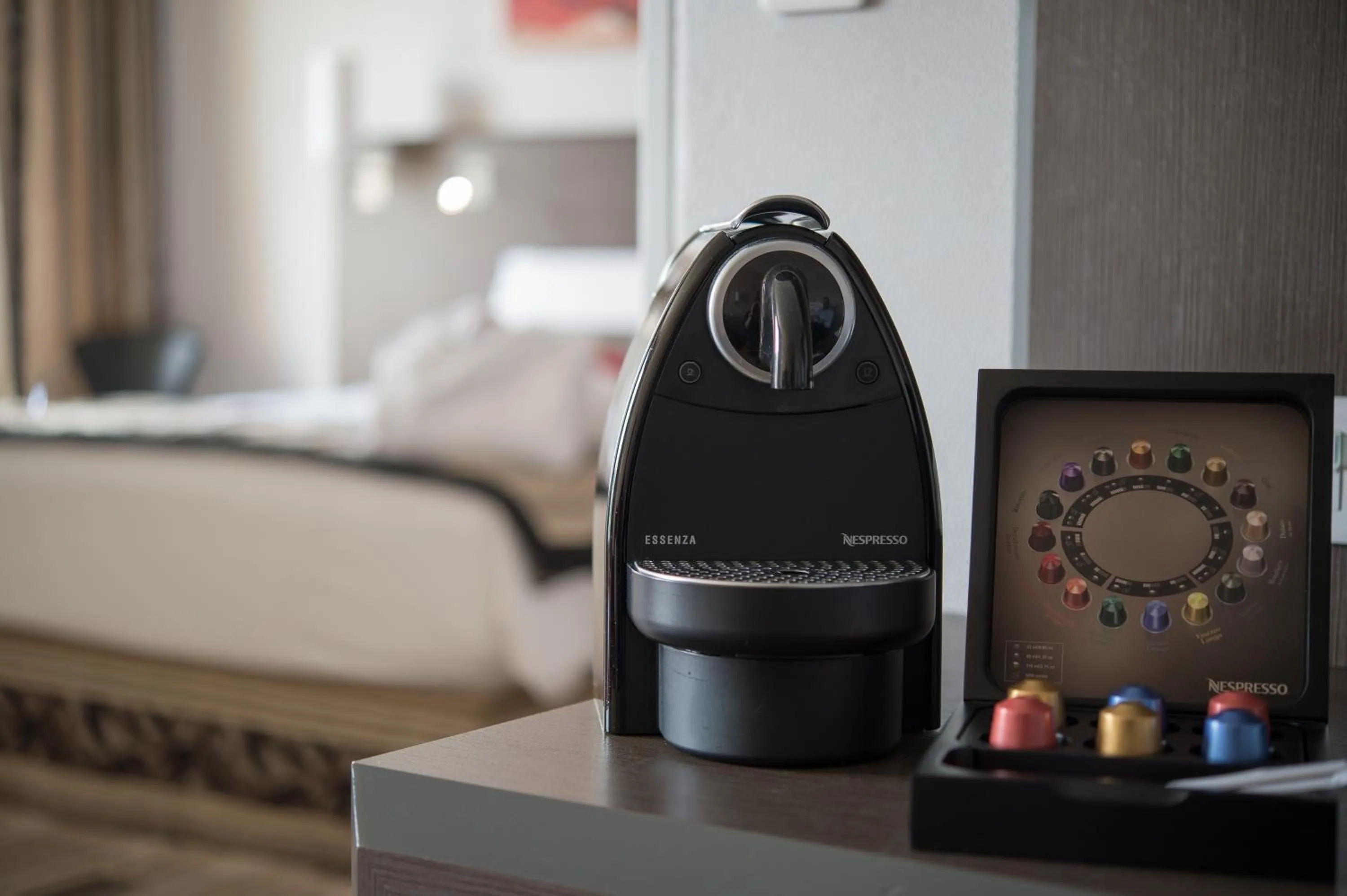 Coffee/tea facilities, Bed in Mercure Bords de Loire Saumur