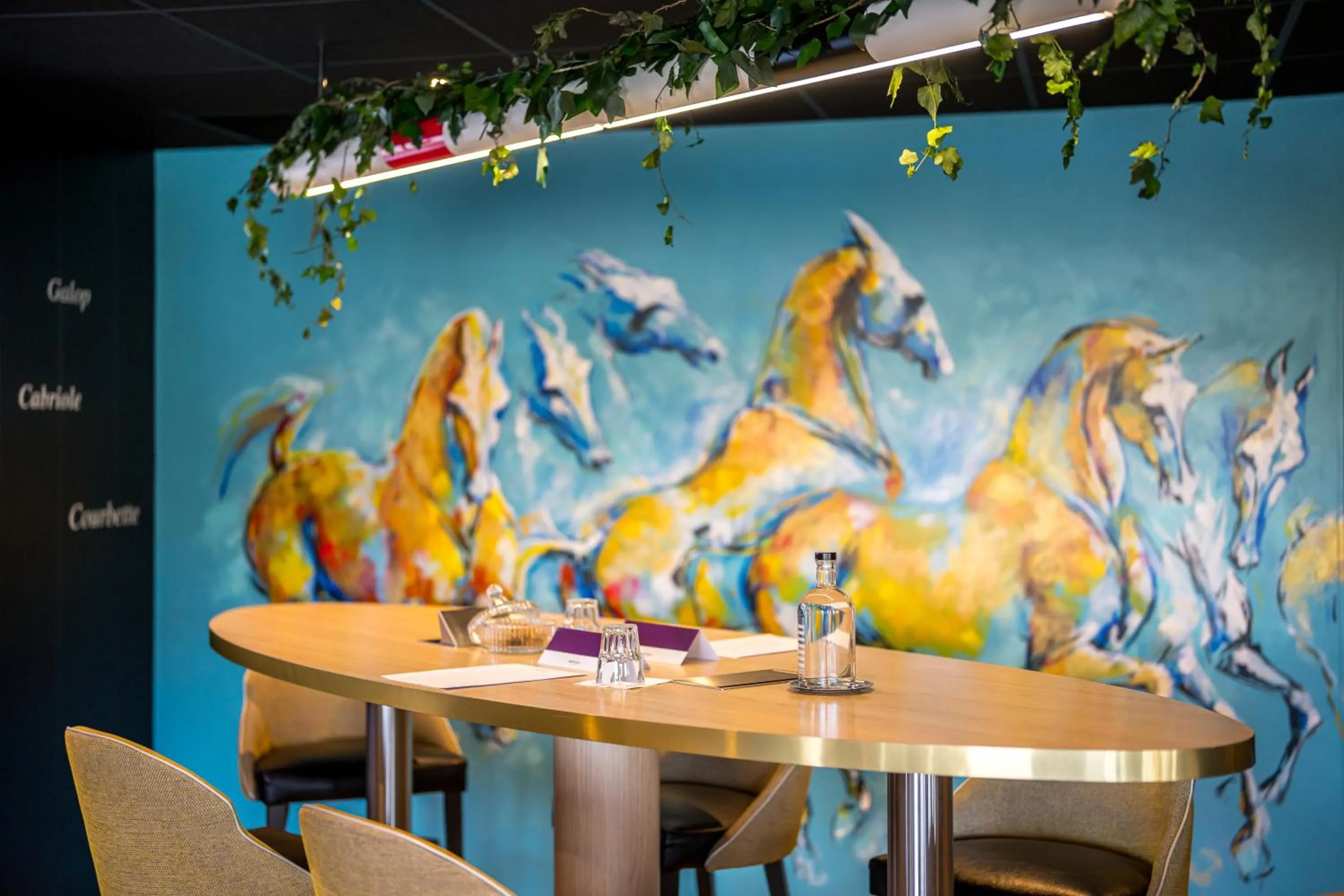 Seating area in Mercure Bords de Loire Saumur