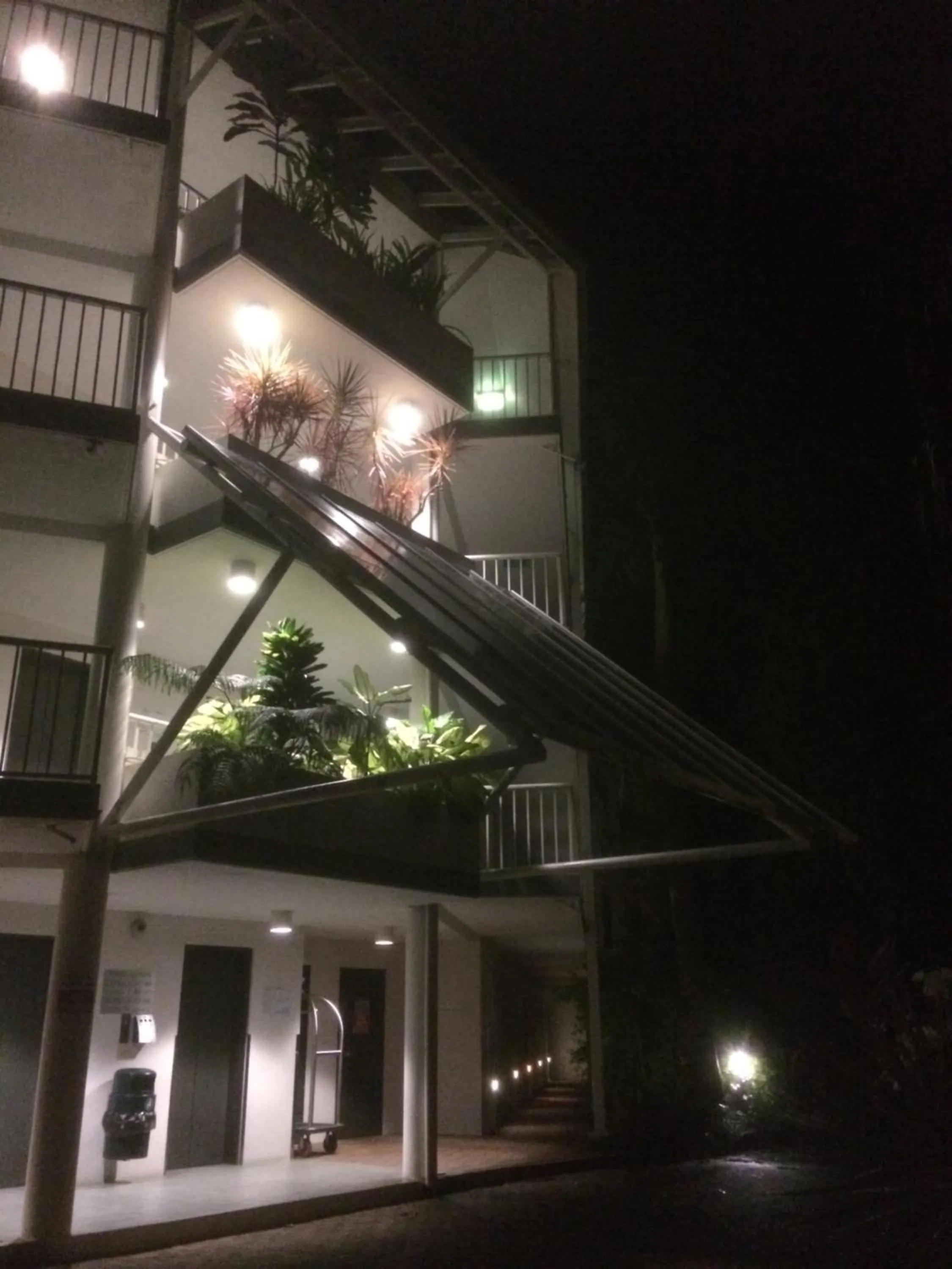 Facade/entrance in Paradise in the Tropics