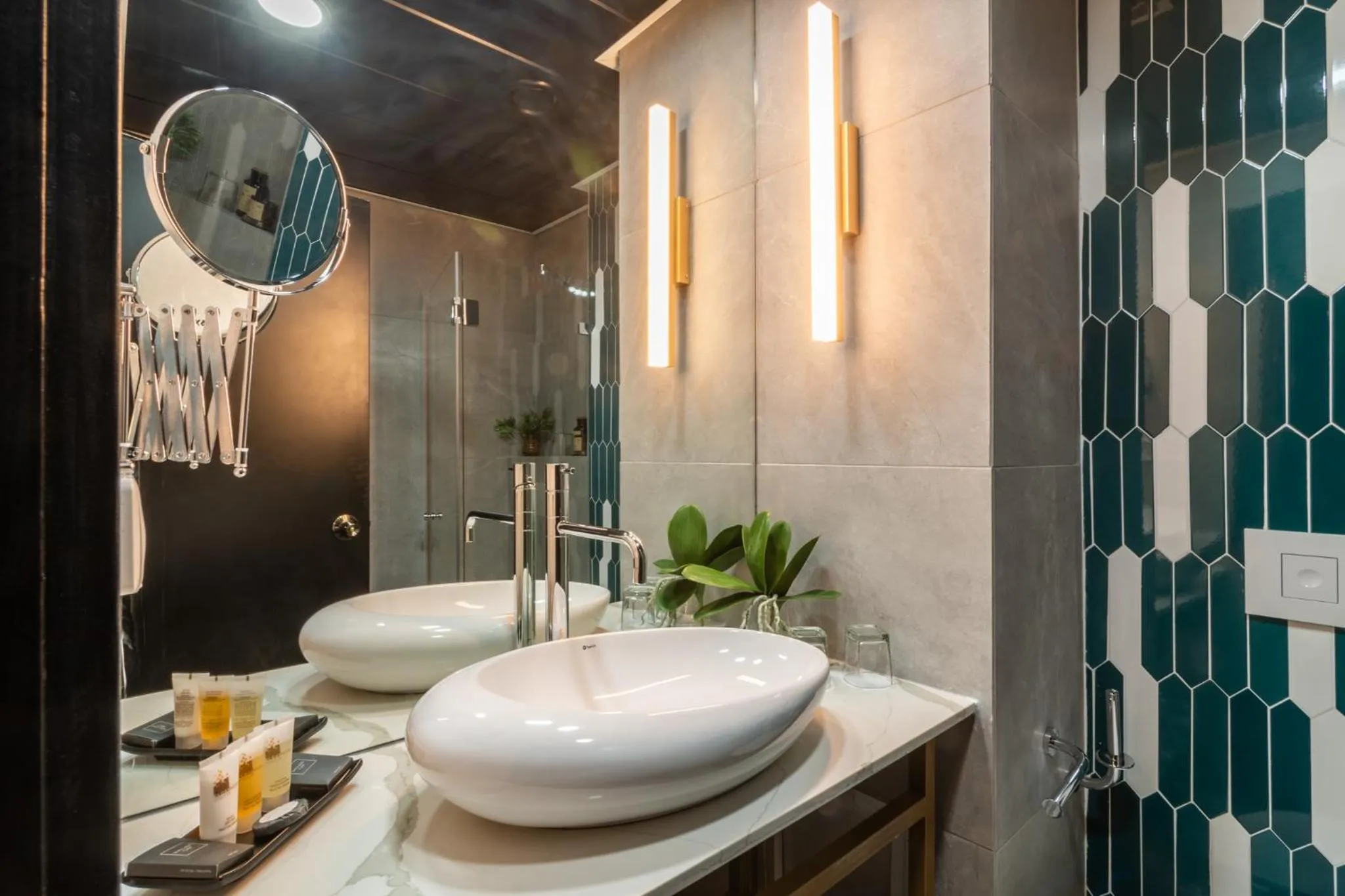 Bathroom in Eldan Hotel