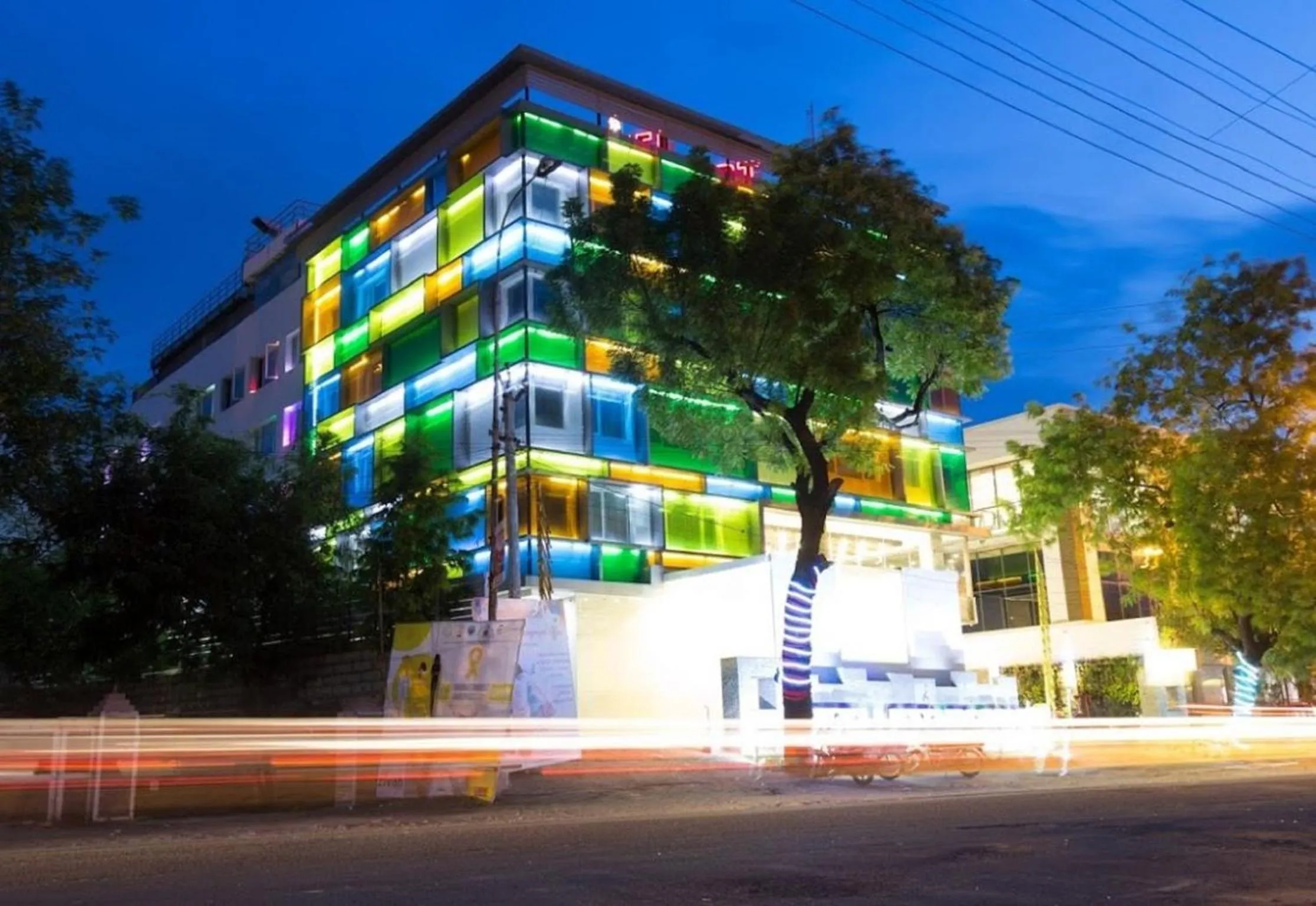 Facade/entrance in Hotel Oxina Lygon