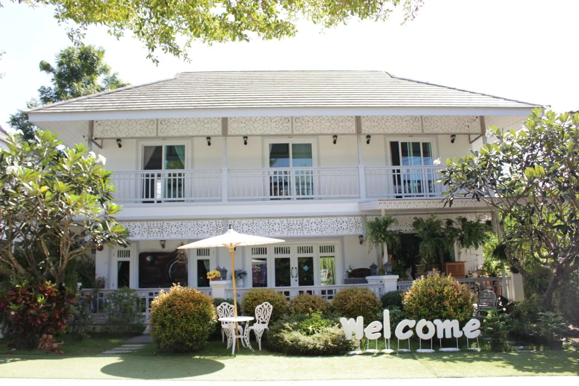 Garden view in Moeimanee Resort