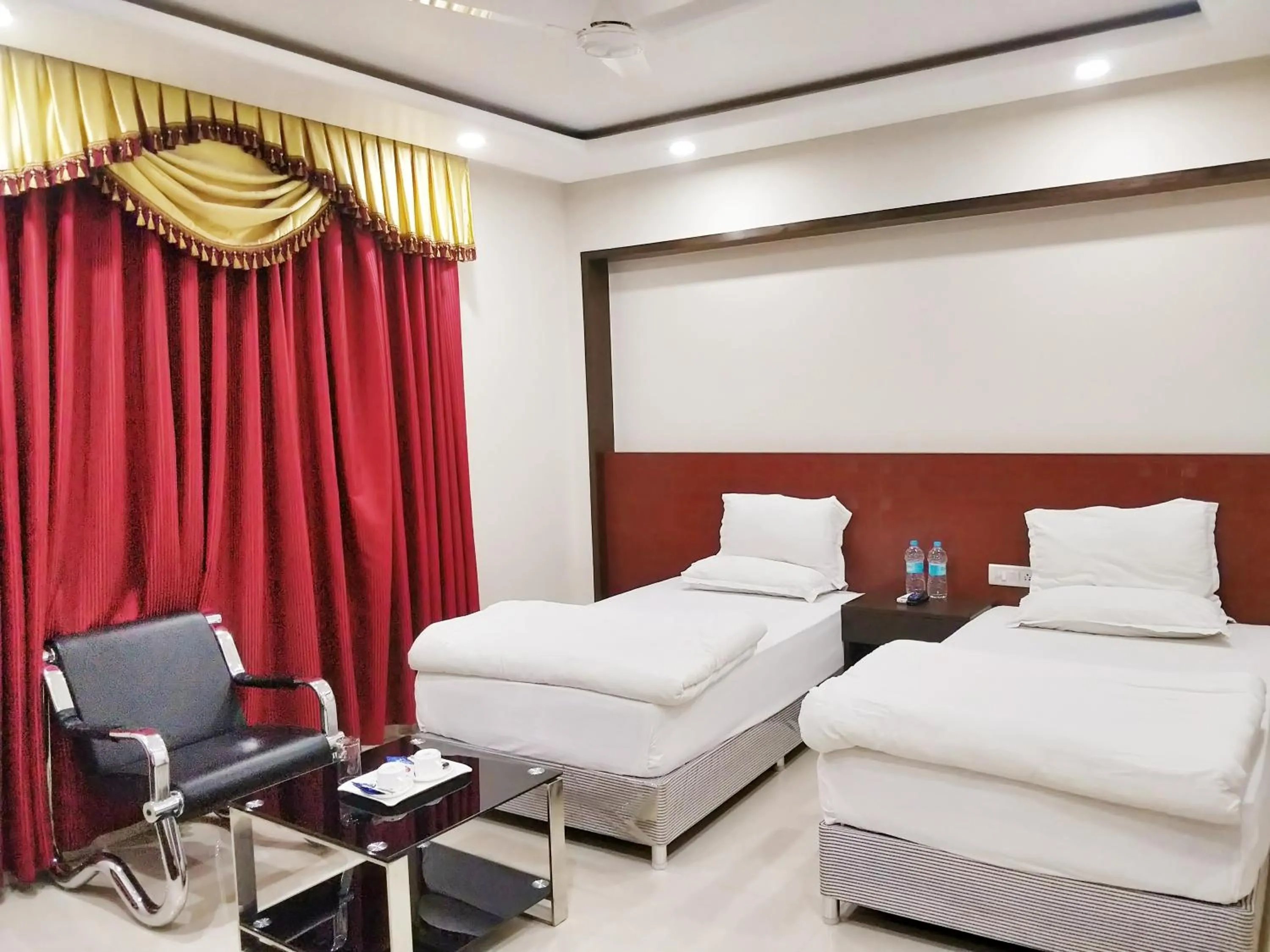 Bed in Bodhgaya Seven Inn Hotel n Restaurant