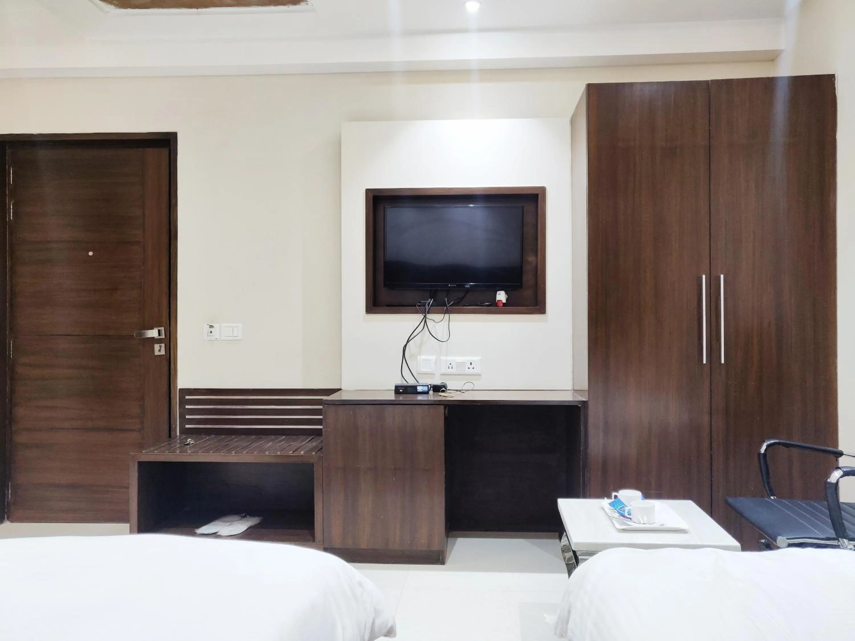 TV and multimedia, Bed in Bodhgaya Seven Inn Hotel n Restaurant