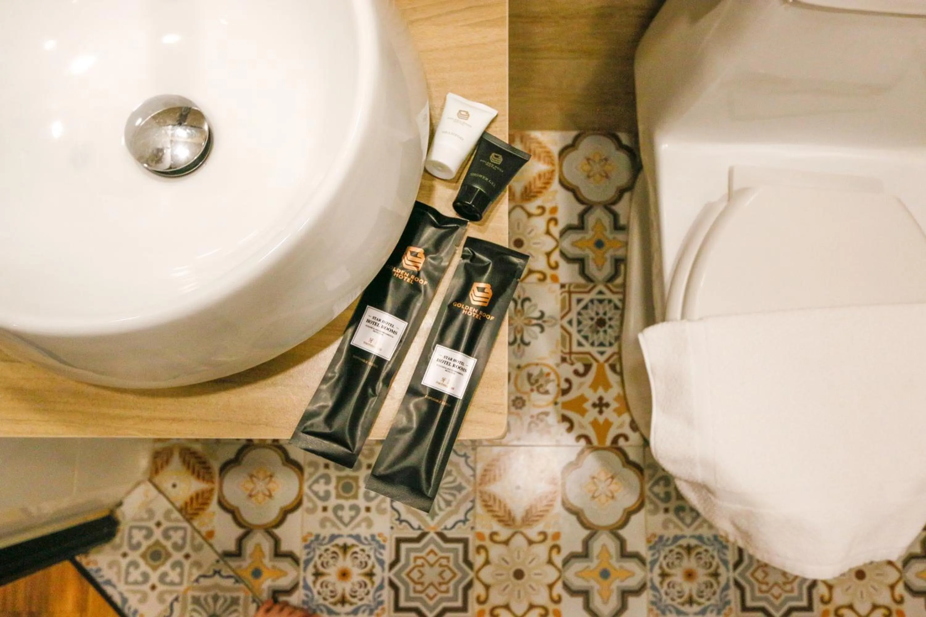 Bathroom in Golden Roof Hotel, Seri Iskandar