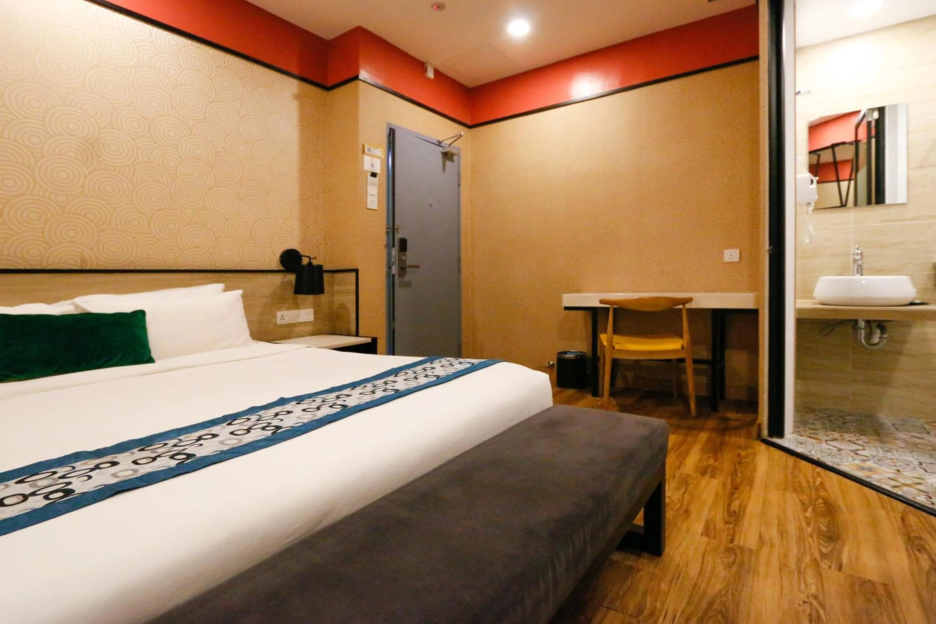 Bed in Golden Roof Hotel, Seri Iskandar