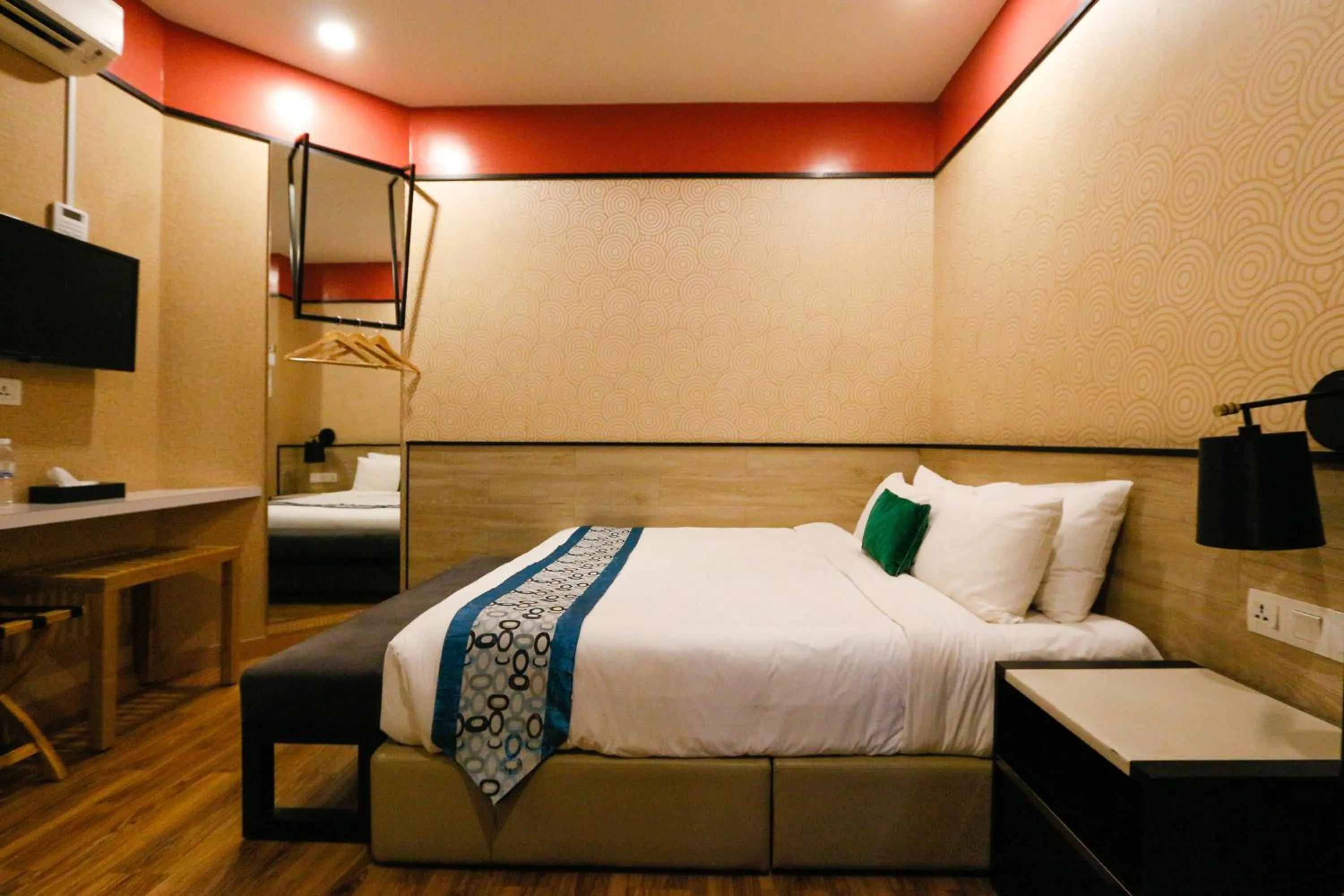 Bed in Golden Roof Hotel, Seri Iskandar