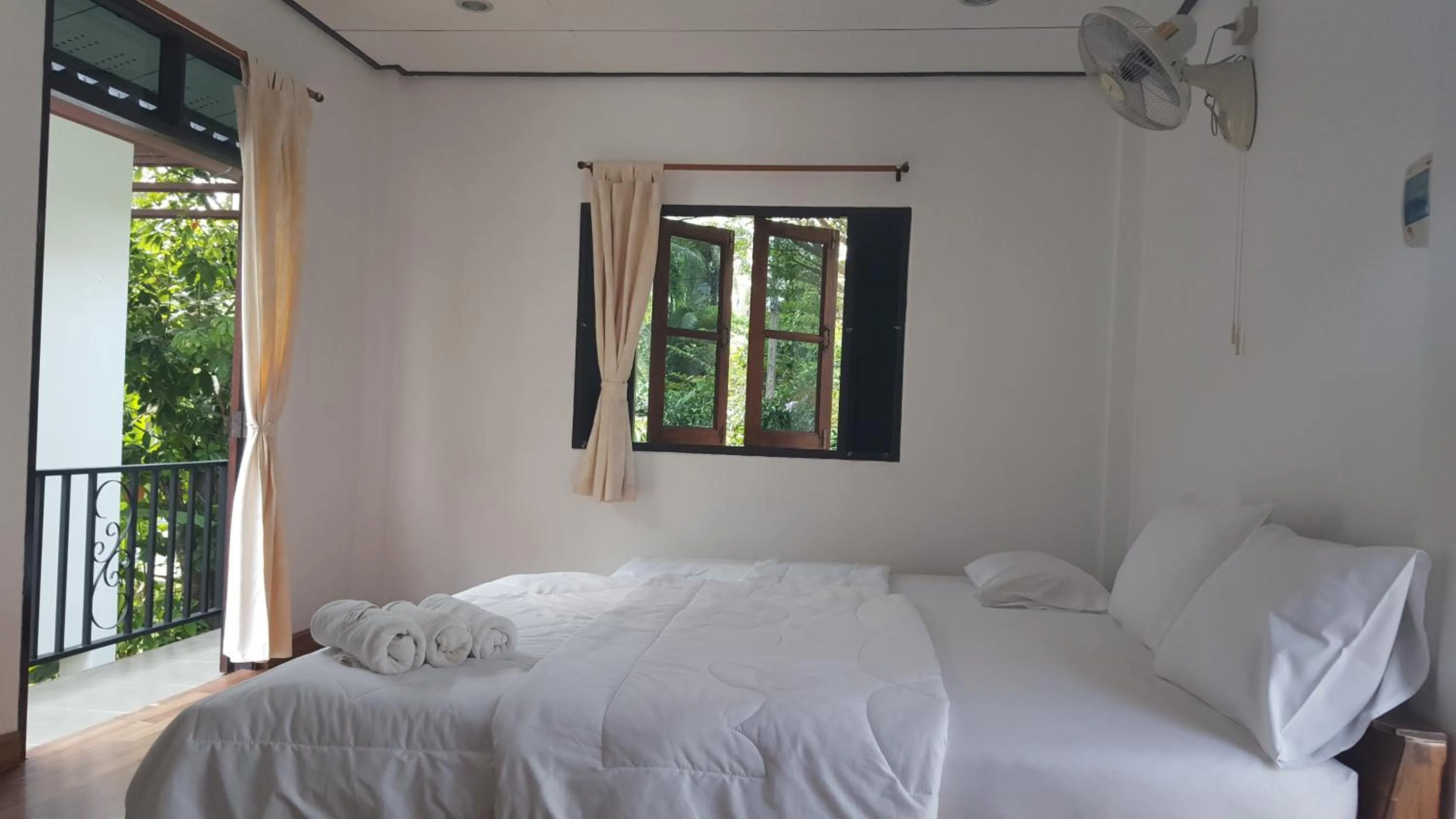 Bed in Sanfhan Resort-SHA Plus