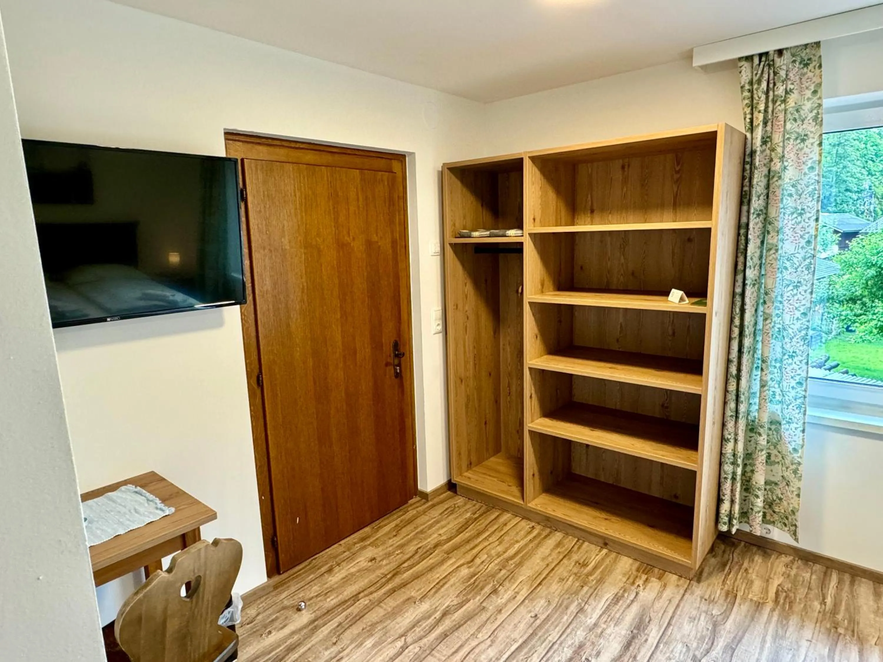 wardrobe in Metzgerwirt Vieh Heli