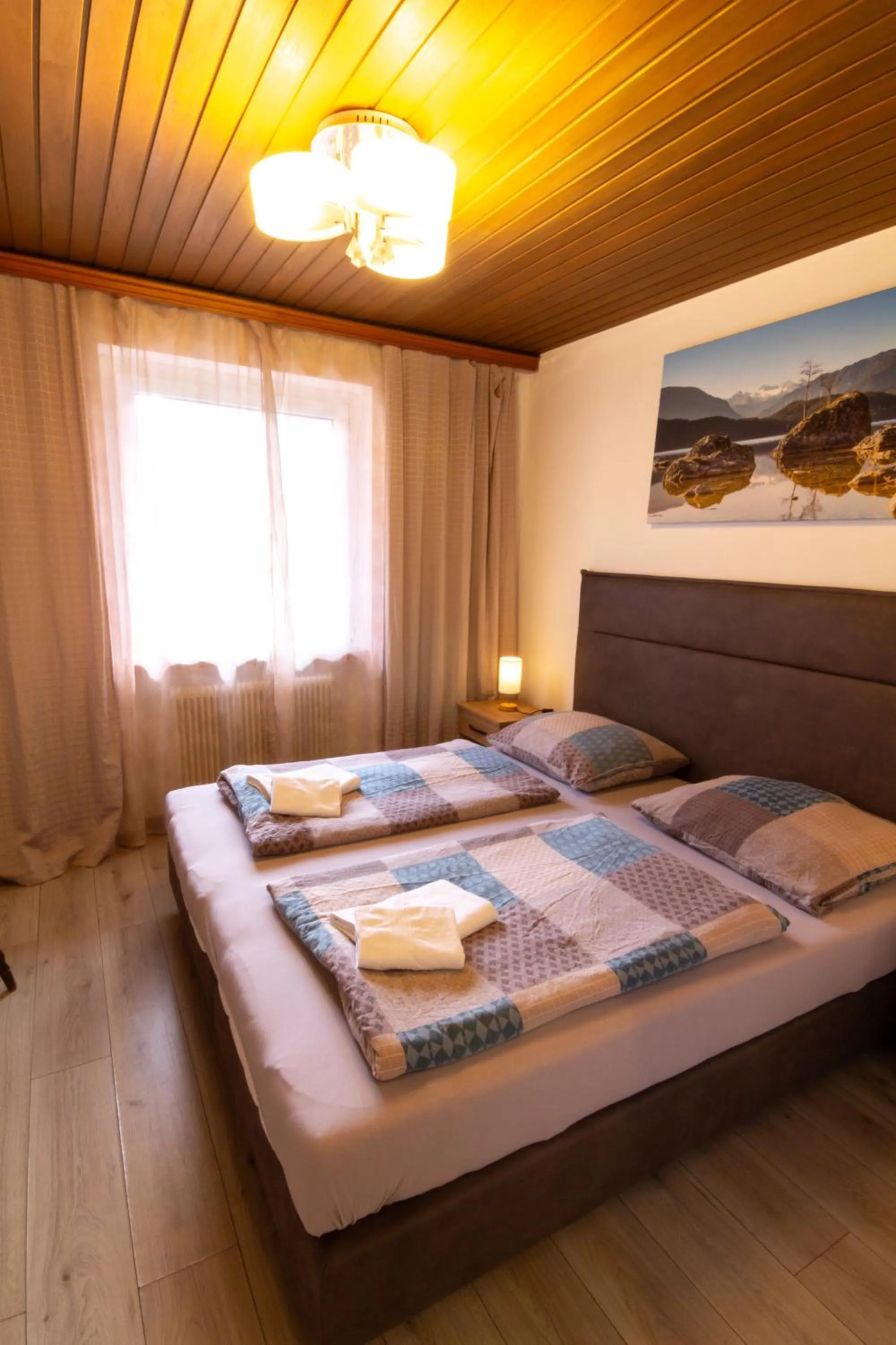 Photo of the whole room, Bed in Metzgerwirt Vieh Heli
