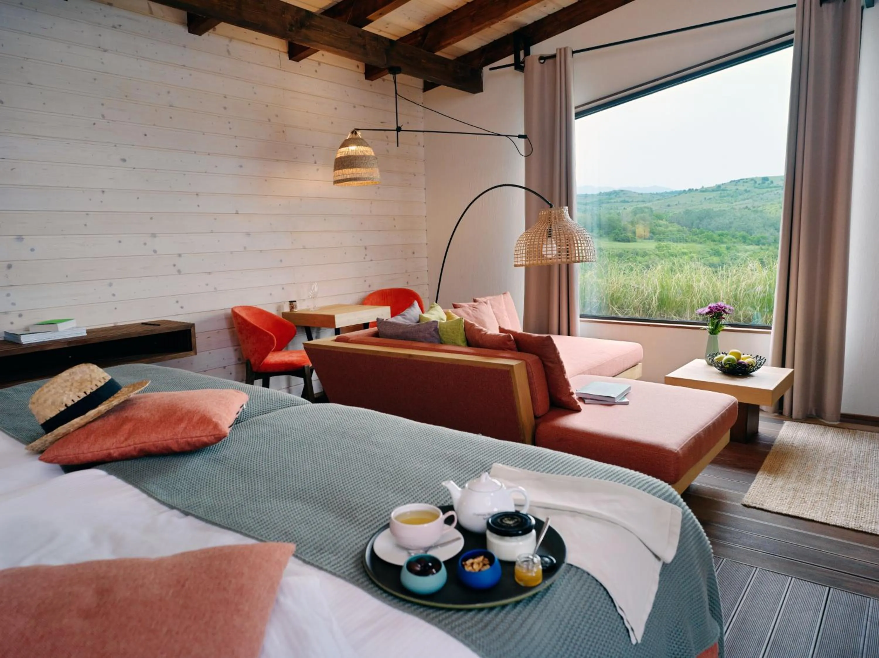 Bed in Zornitza Family Estate Relais & Chateaux