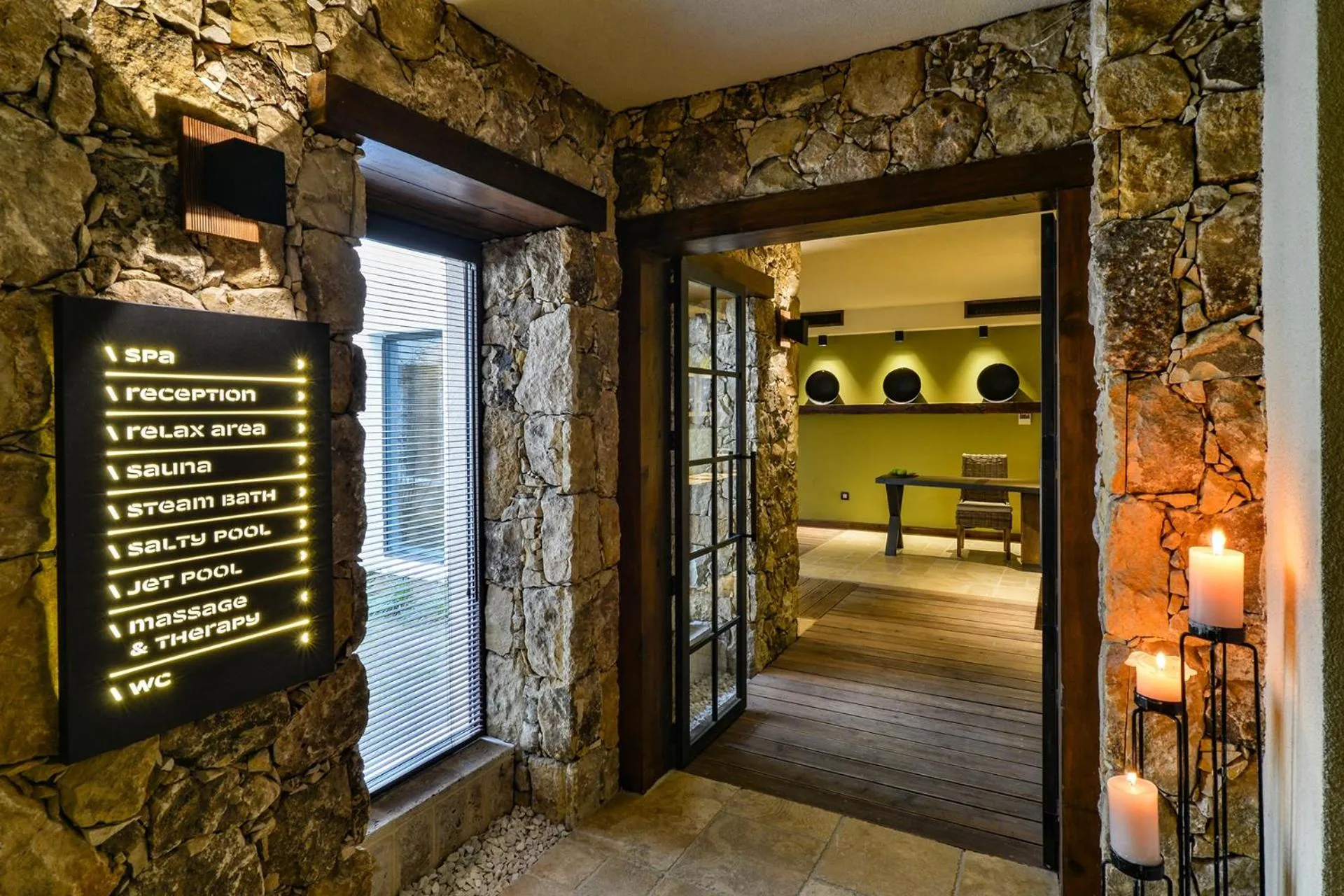 Area and facilities, Bed in Zornitza Family Estate Relais & Chateaux