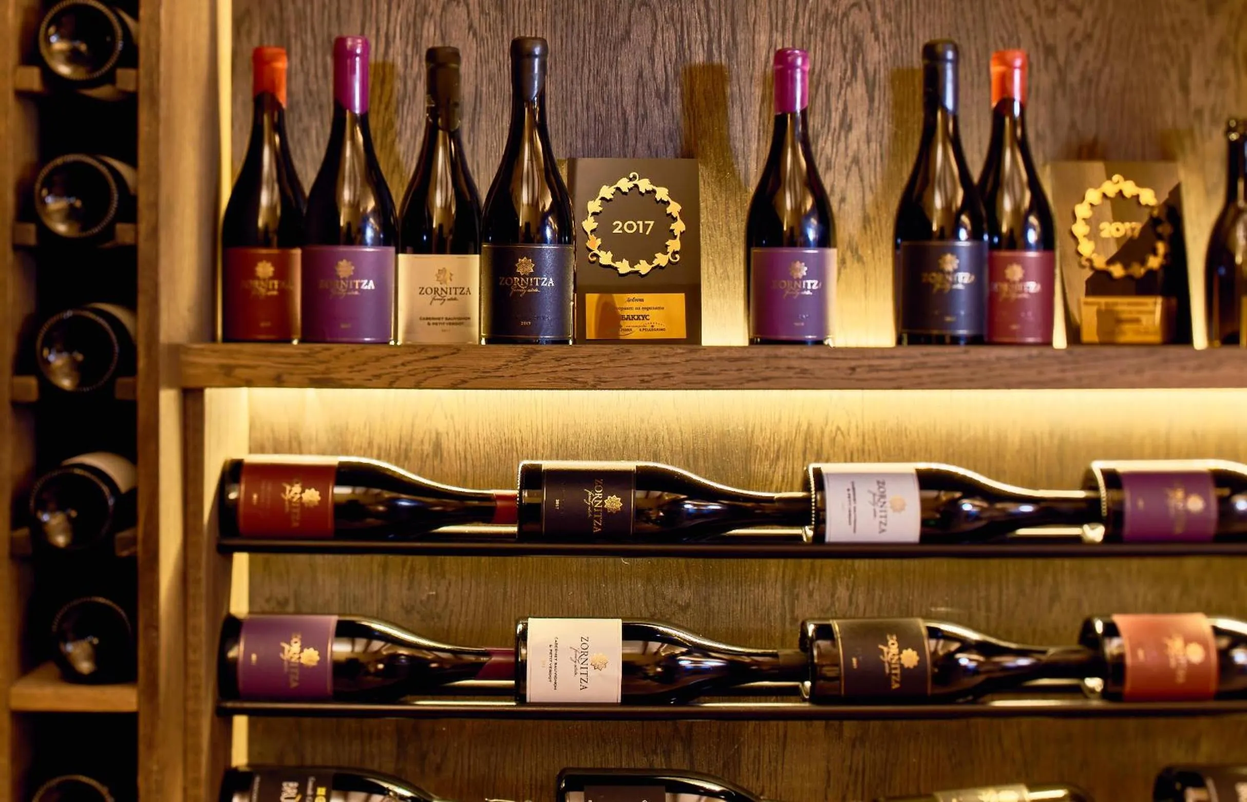 Alcoholic drinks in Zornitza Family Estate Relais & Chateaux