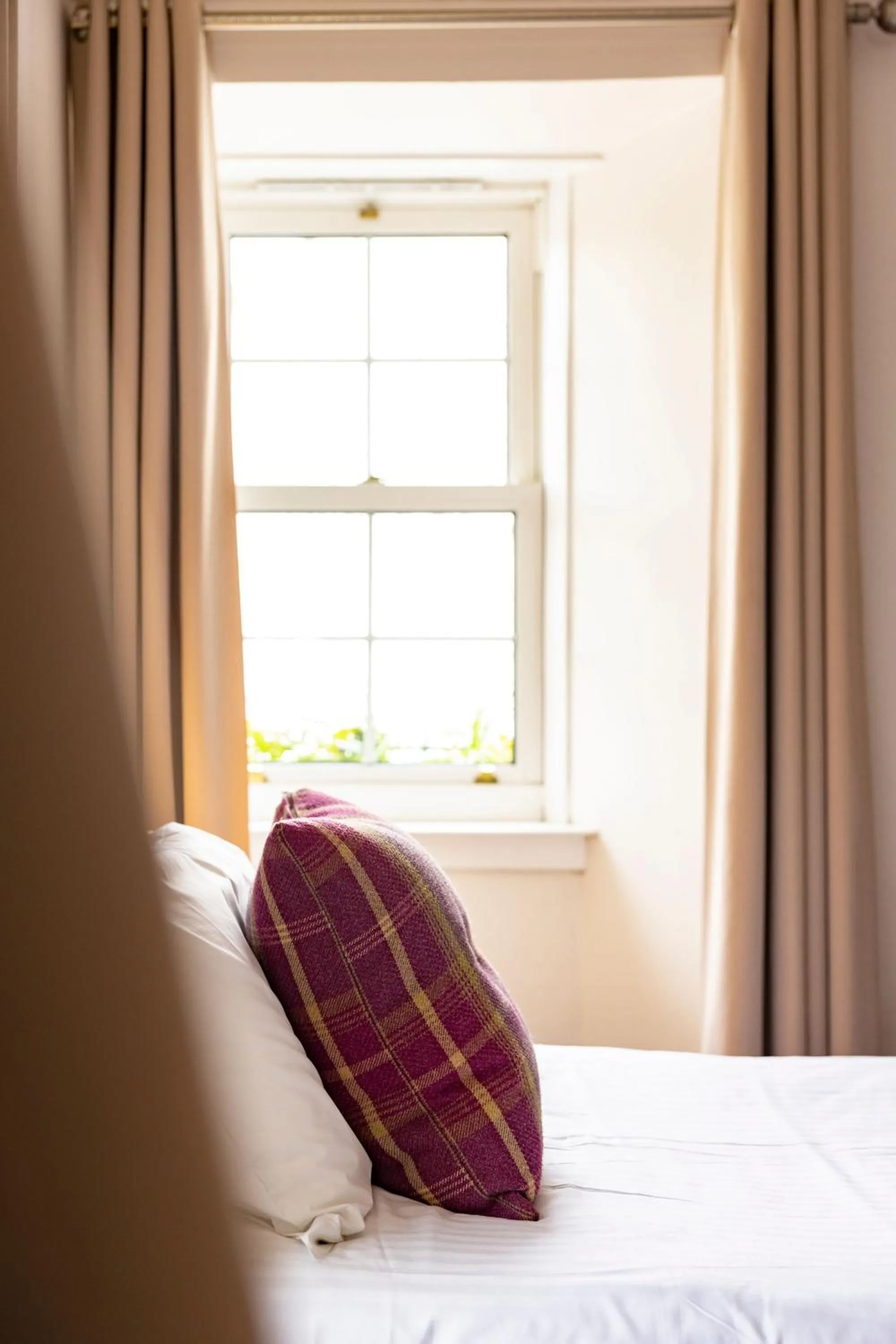 Bed in The Inverkip Restaurant, Bar & Hotel