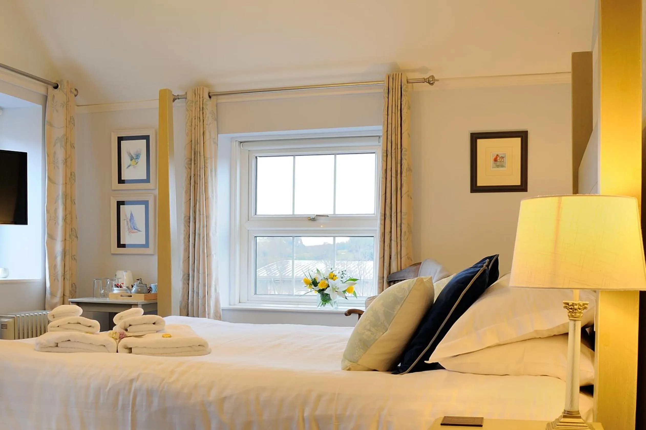 Bed in Sheriff Lodge