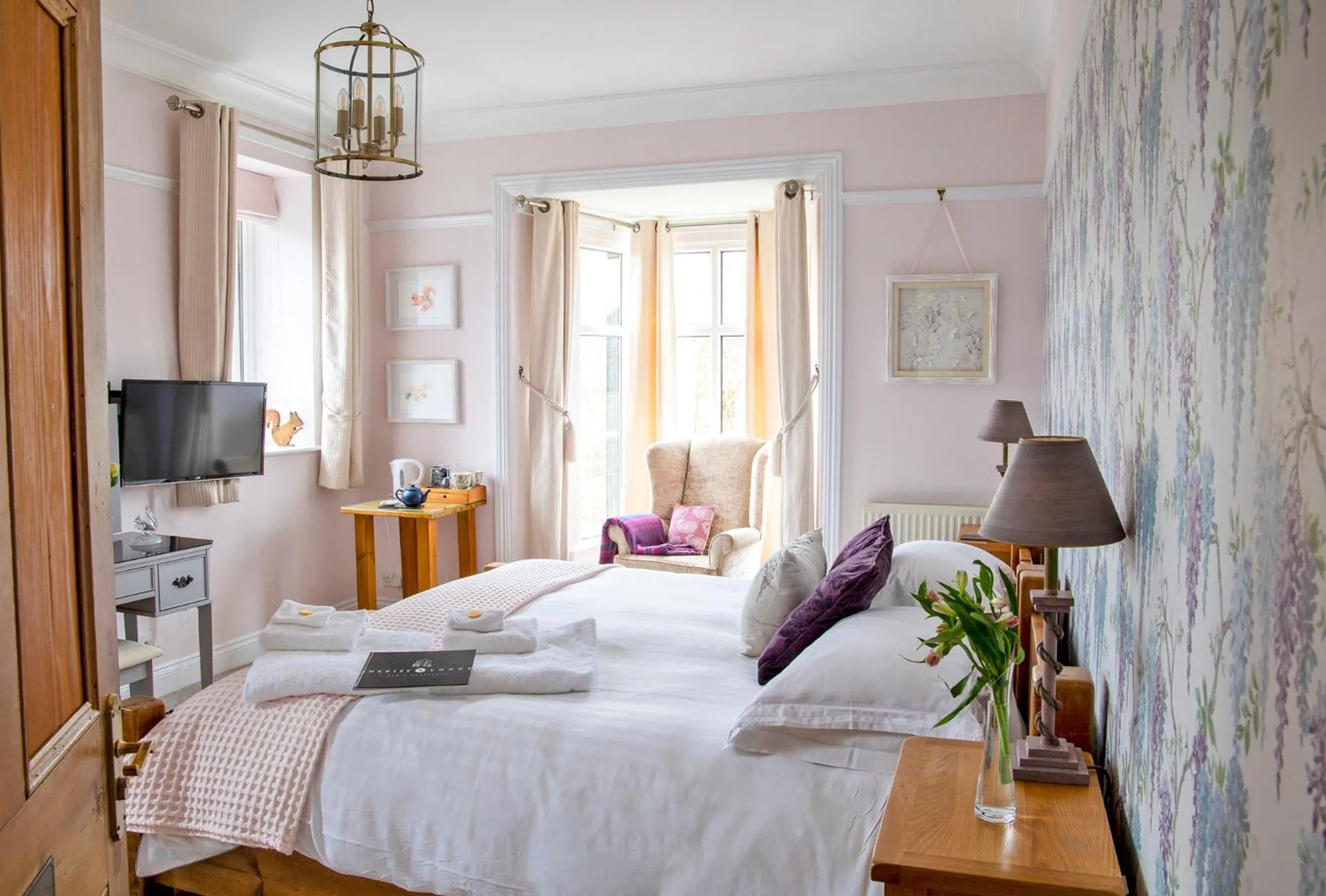 Bed in Sheriff Lodge