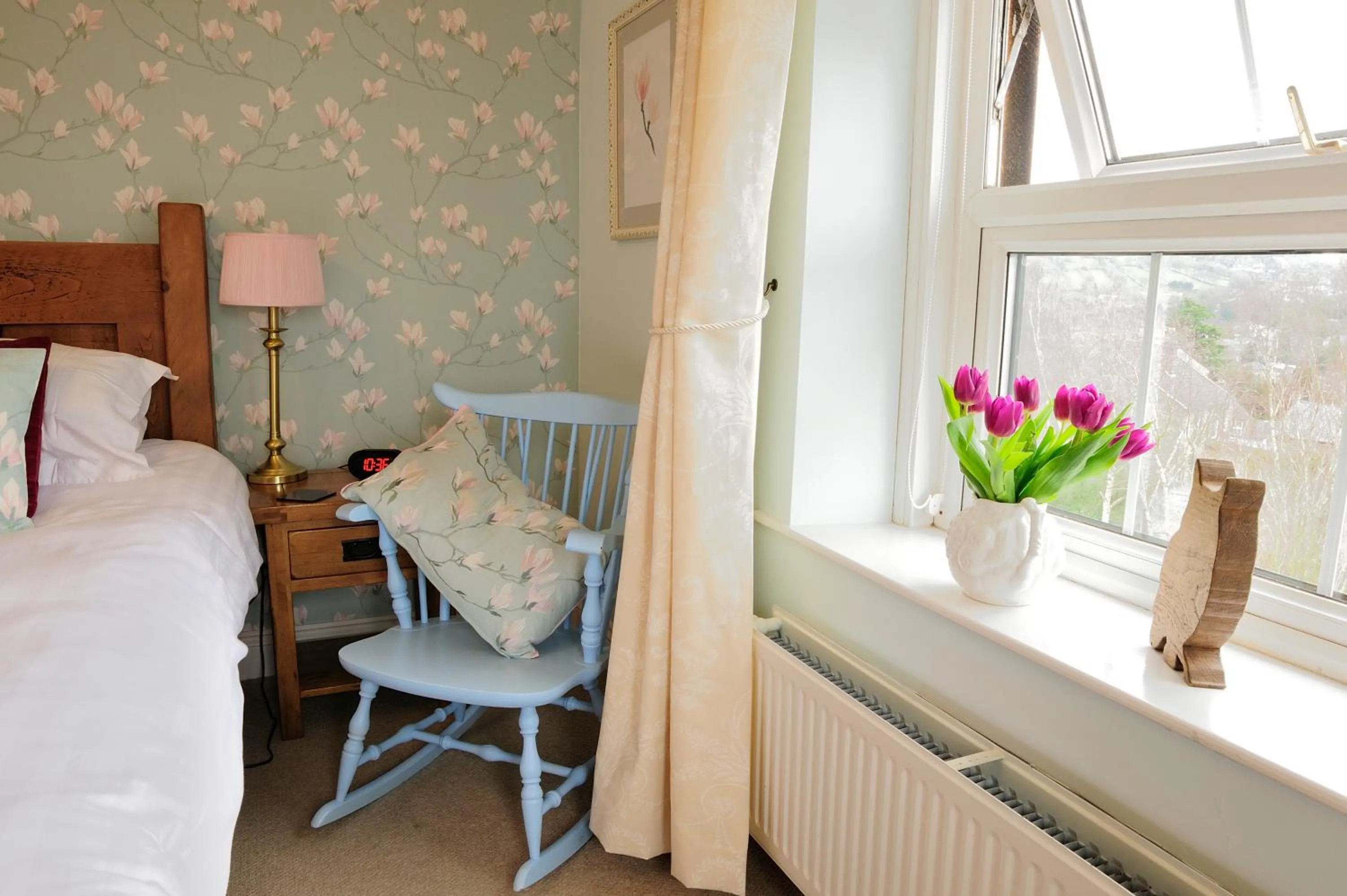 Bed in Sheriff Lodge