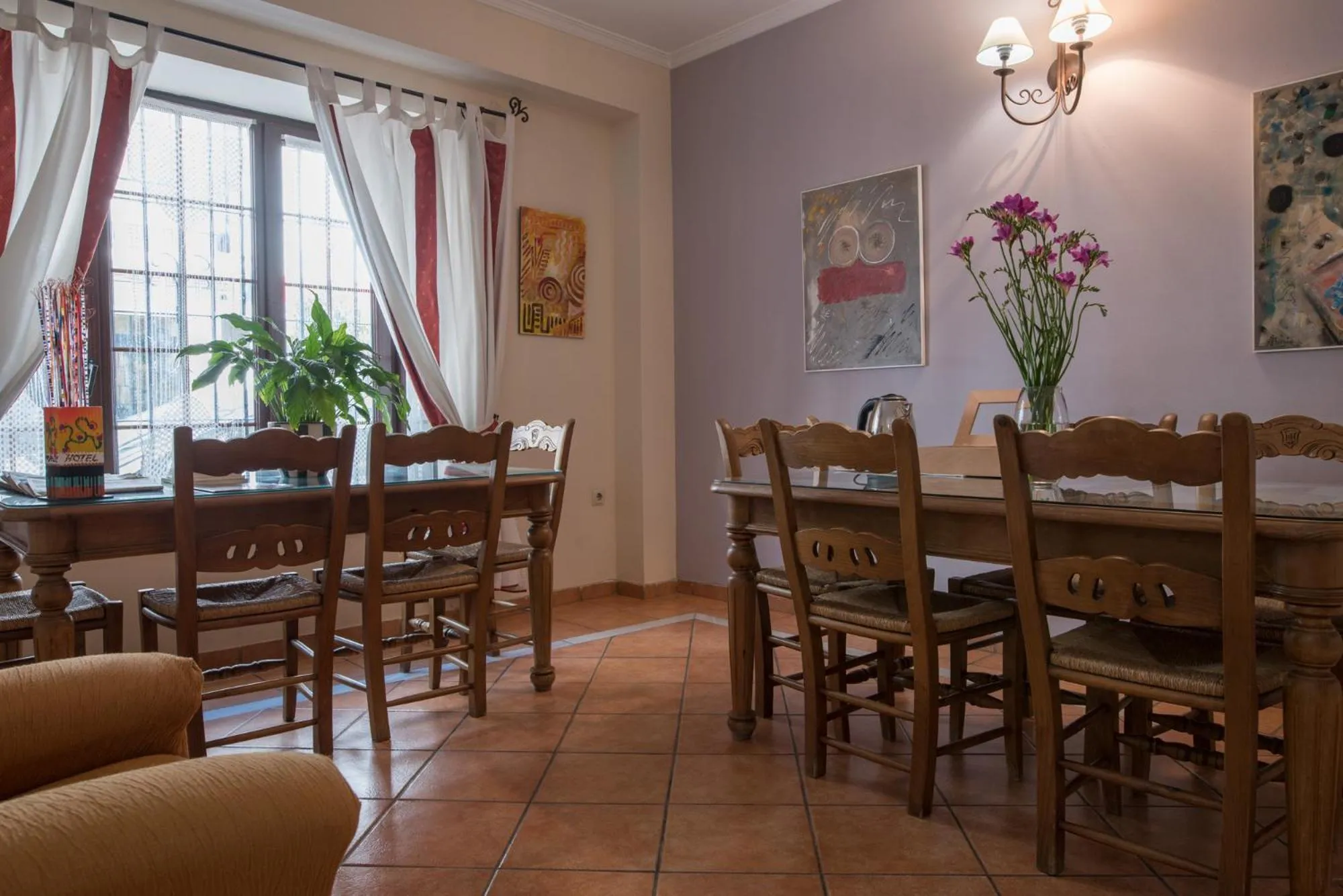 Communal lounge/ TV room in Hotel Boutique Morales